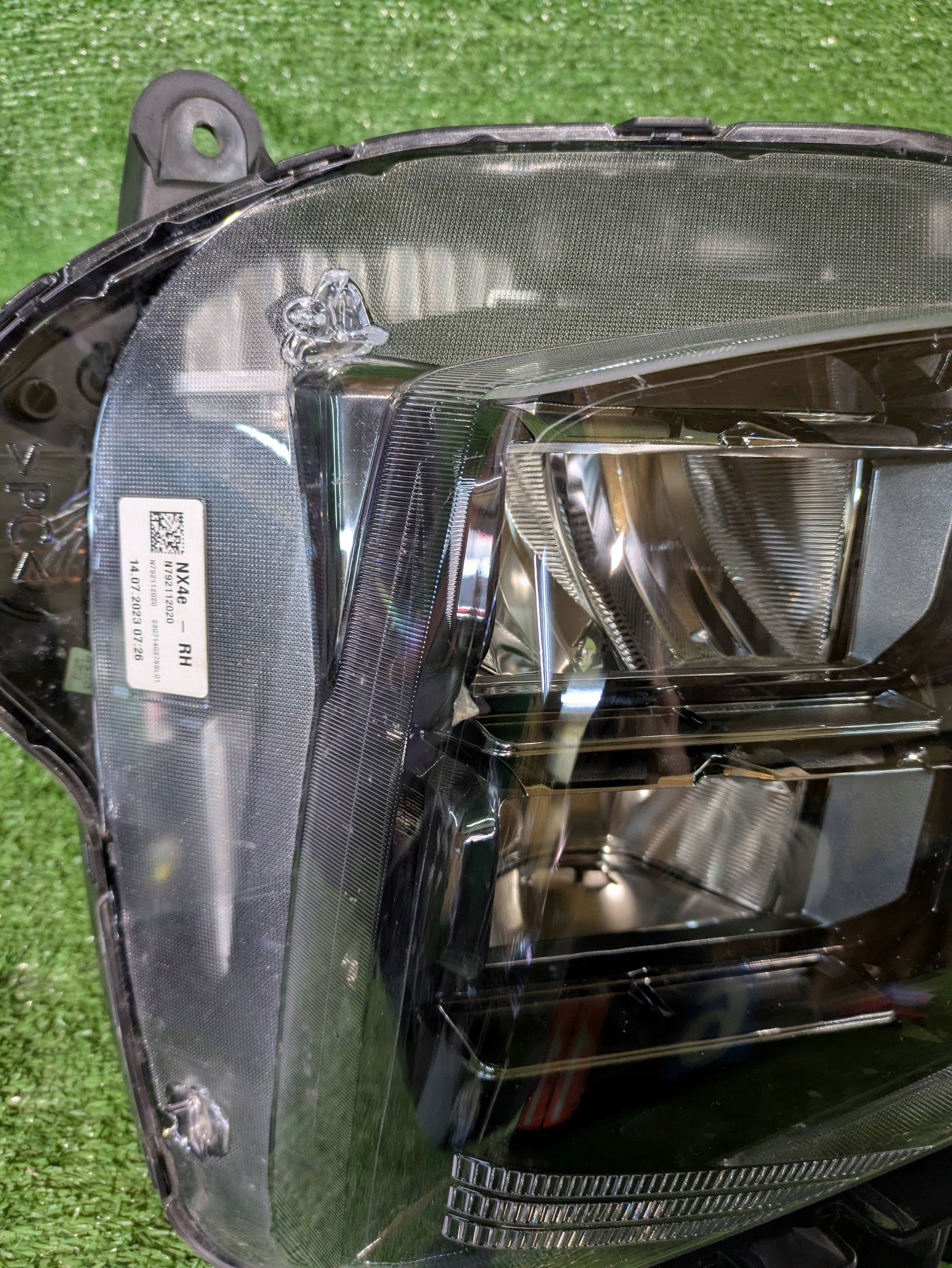 REFLEKTOR right front HYUNDAI TUCSON IV FULL LED 20- NR.1106