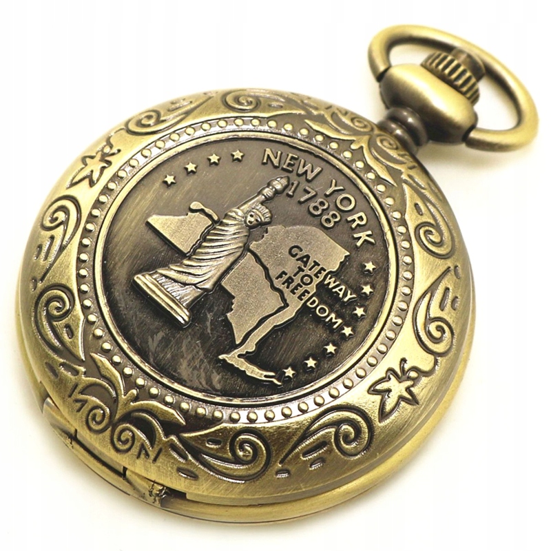 KOMPAS TURYSTYCZNY KIESZONKOWY BUSOLA NA ŁAŃCUSZKU Model Retro