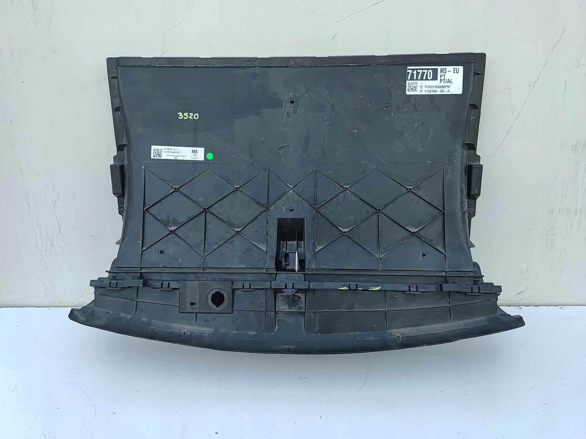 tesla MODEL S впуск воздушный жалюзь 3520