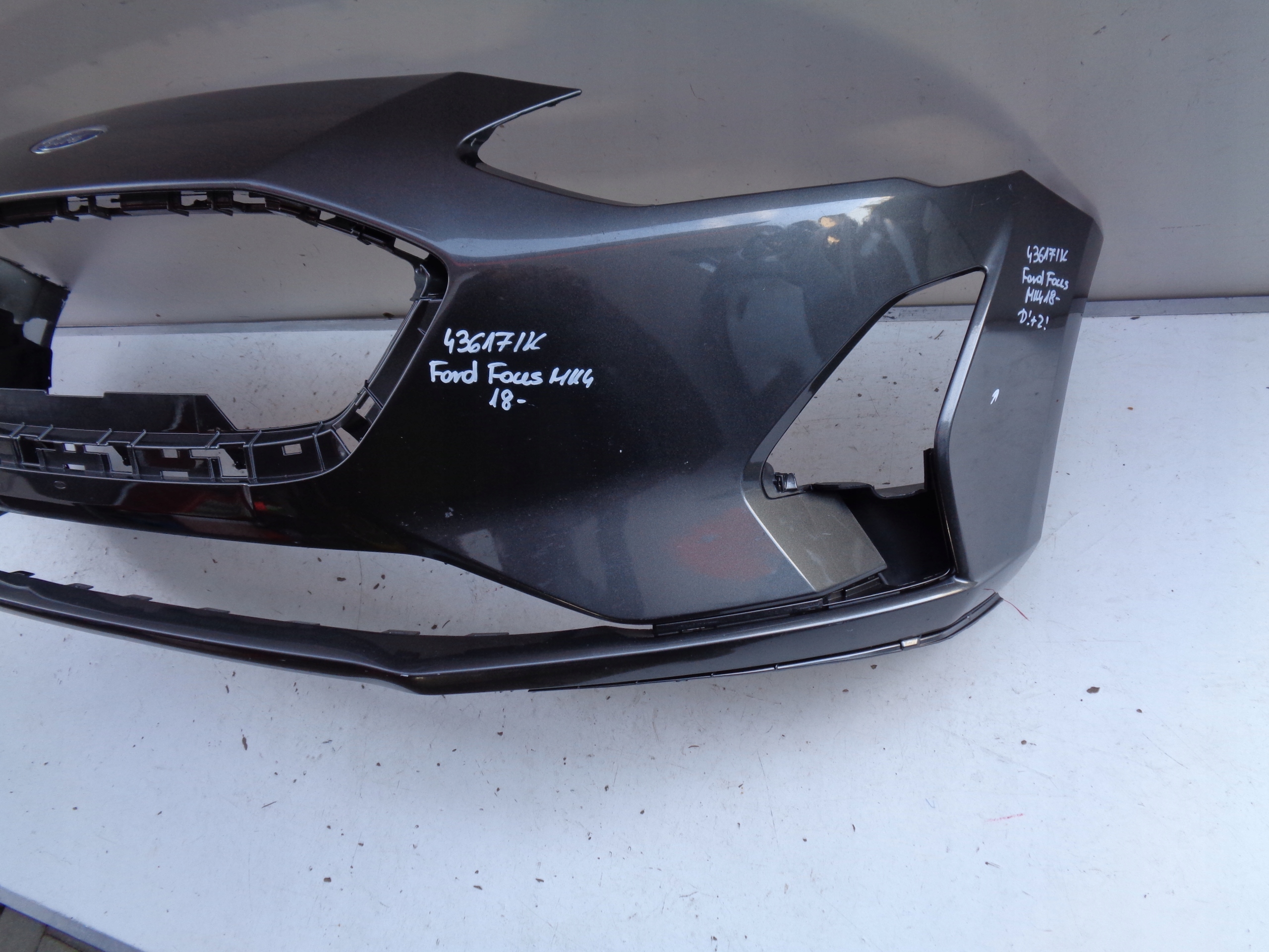 FRONTSTOSSSTANGE FORD FOCUS MK4 18- NR 43617