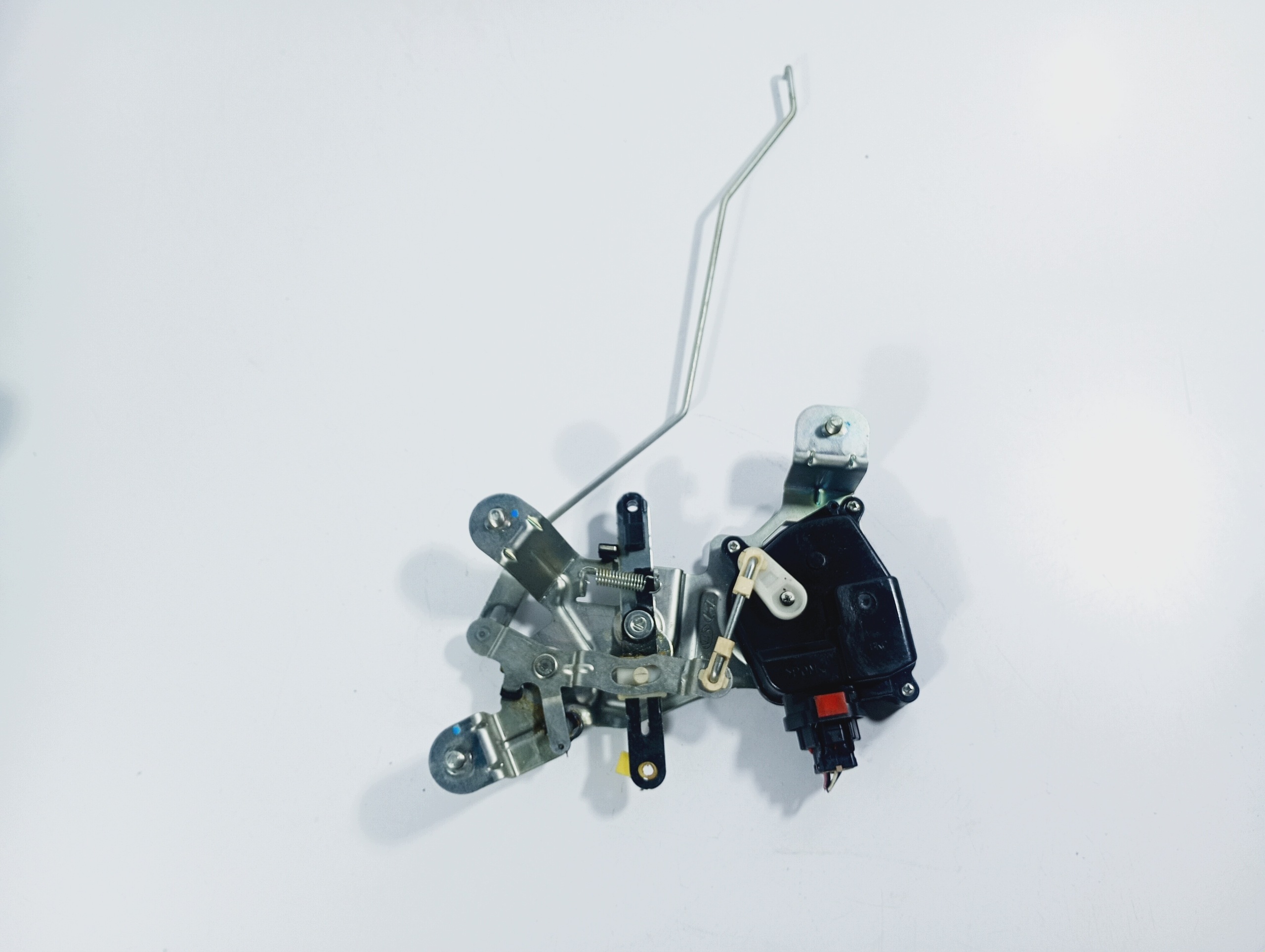 damper of a lock bonnet boot Kia Carnival 06-15
