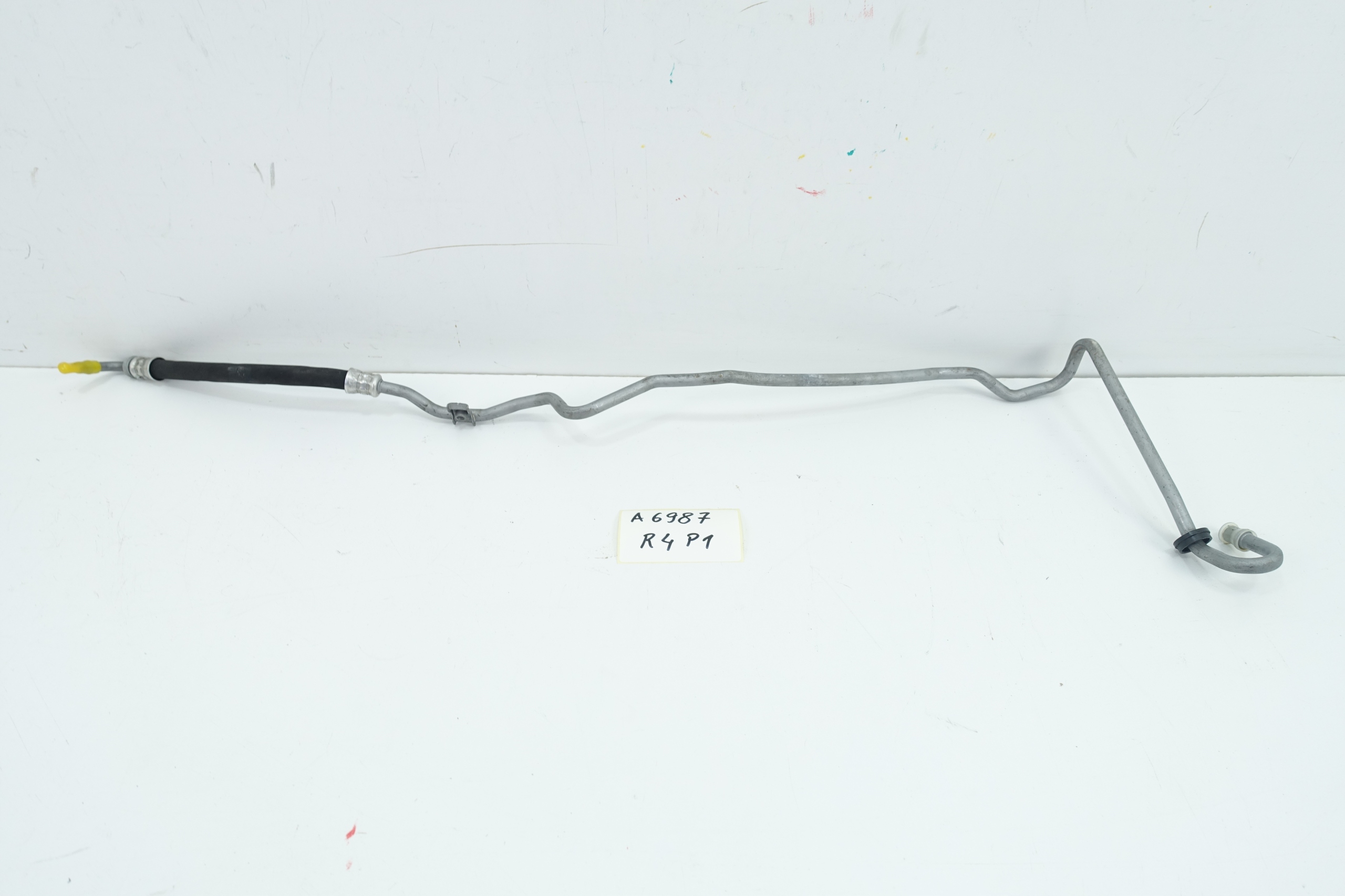 Трубопровід кондиціонера BMW M4 F80 2733431054