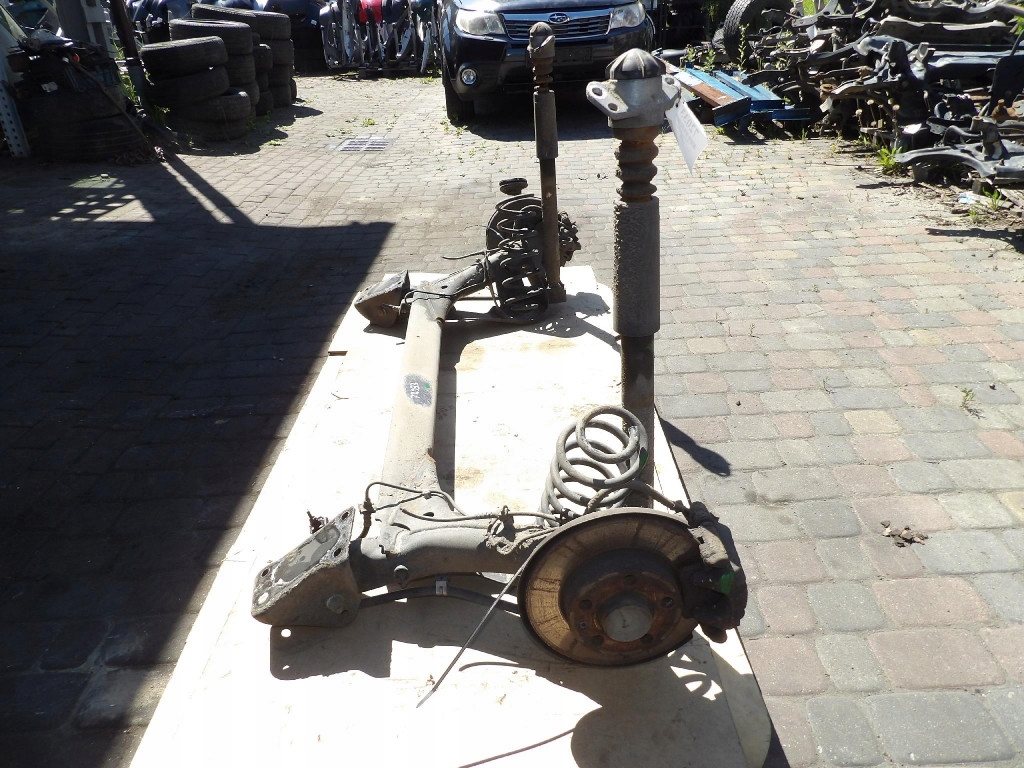 SKODA RAPID LIFTBACK axis rear sider