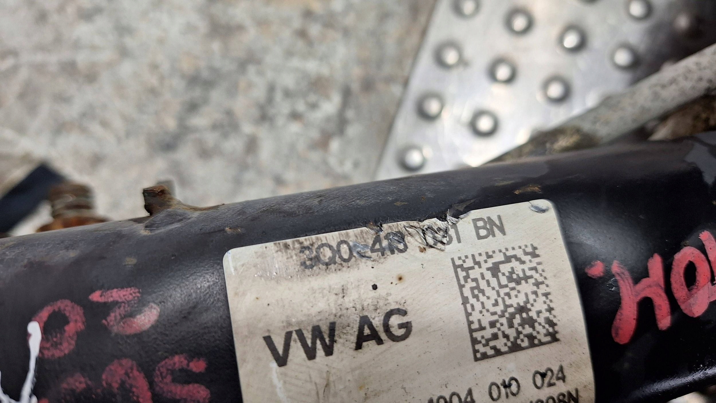 swing shock absorber right front 5Q0407258C 3Q0413031BN VW PASSAT B8