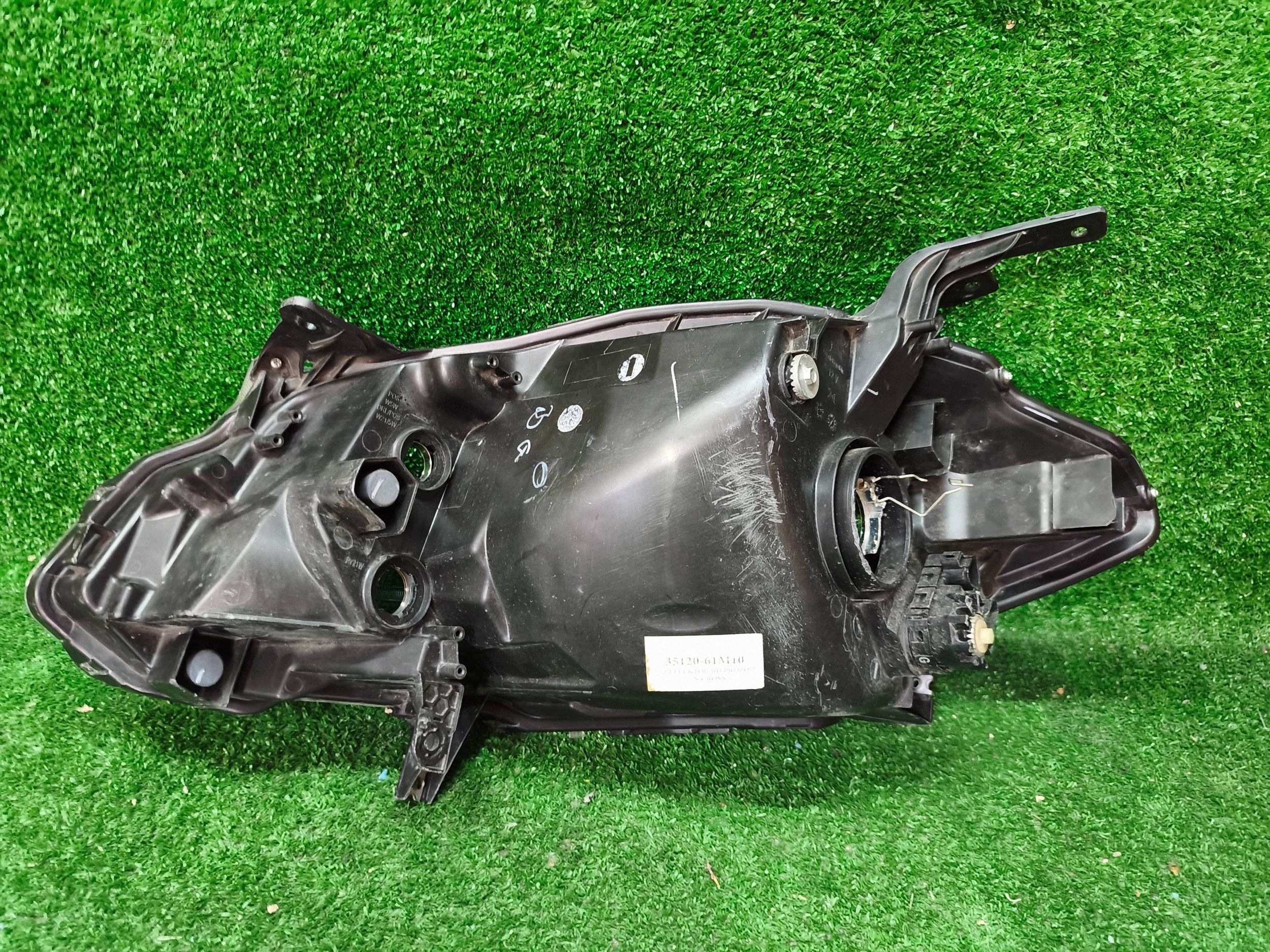 REFLEKTOR right front SUZUKI SX4 S-CROSS 13- NR.R1511