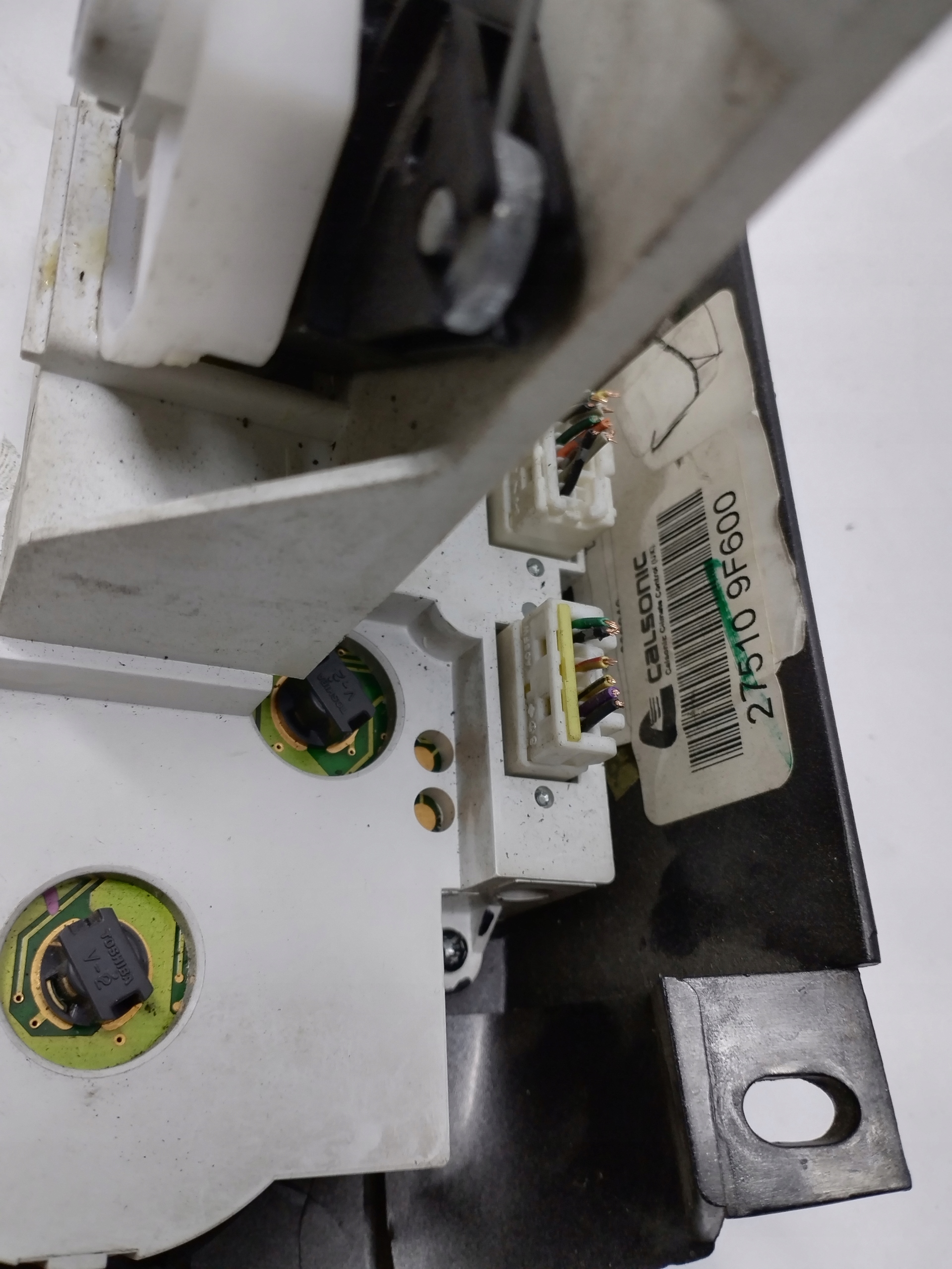 Panel BOCCHETTE klima Nissan Primera 275109F600