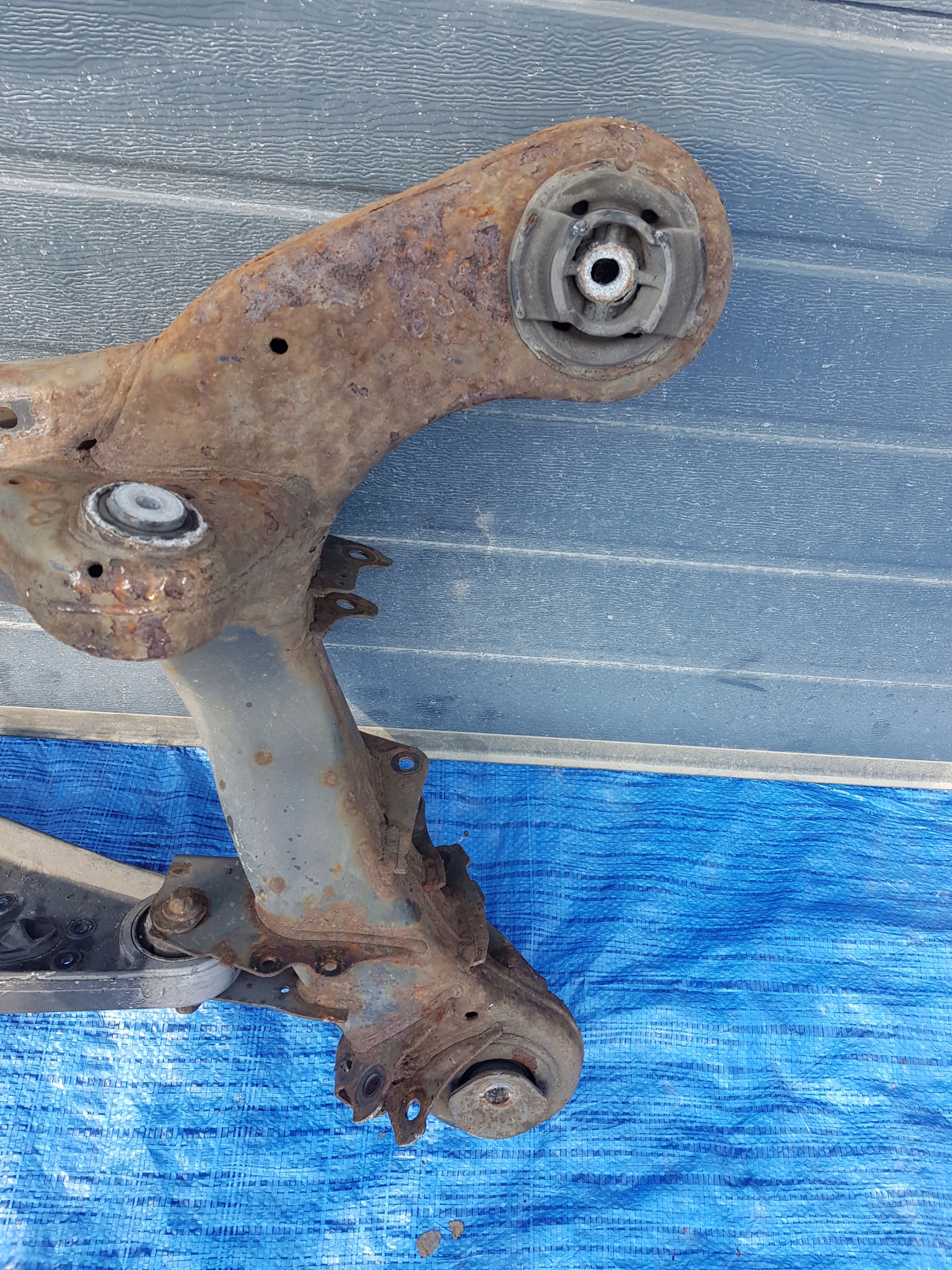 axle beam rear part MERCEDES CLS W219 W211 AMG 5.5 compressor; sider subframe axle beam