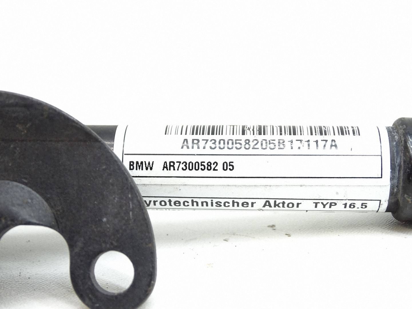 NABOJ bonnets PIROTECHNICZNY right front front BMW X1 F48 7300582