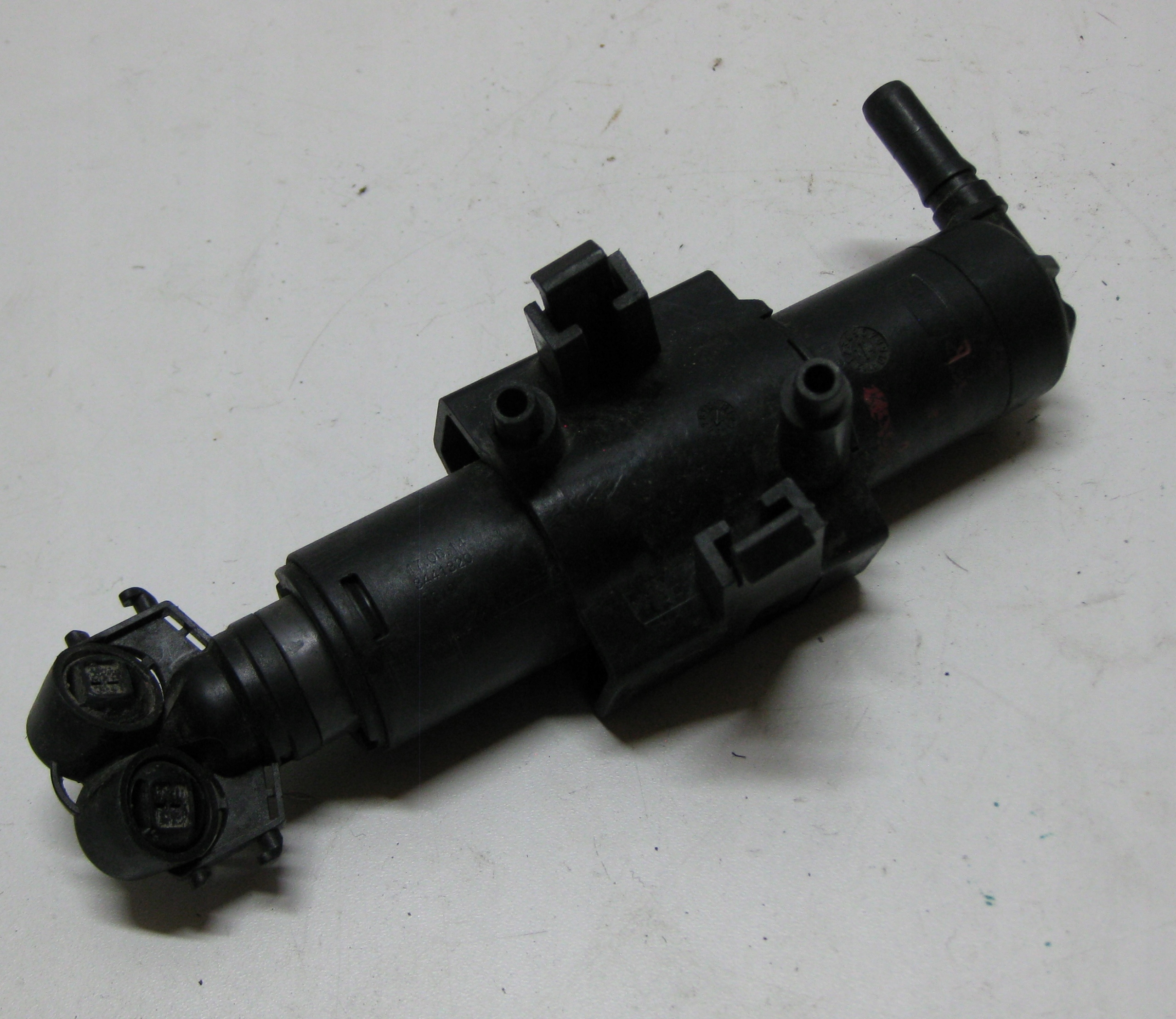 FORD KUGA MK2 2014R. washers lights left CV44-13L015-BA