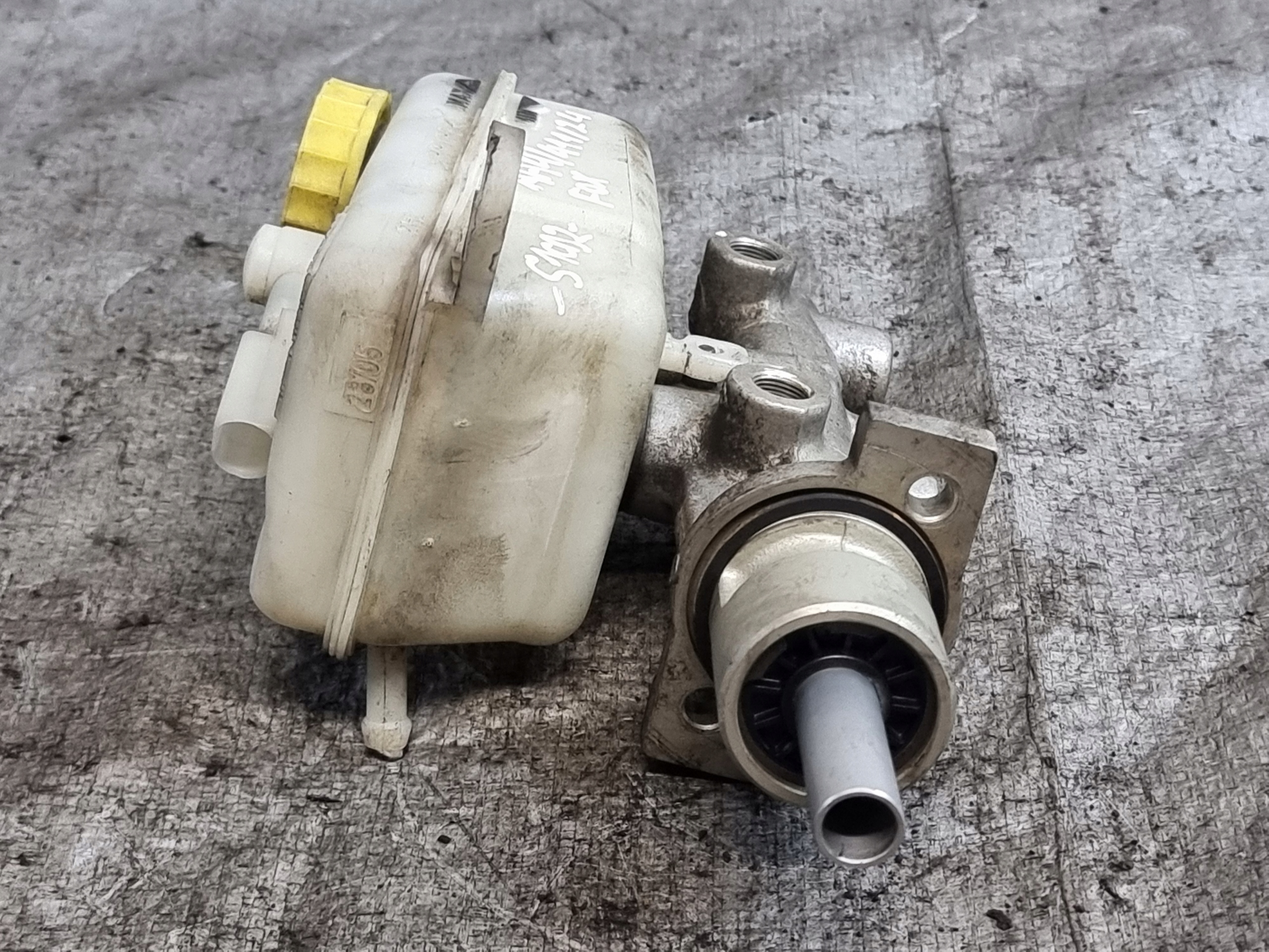 servofreno OE 0204221082 VW FOX 1.2B 40kW 05r