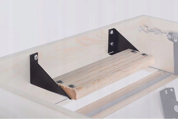 Přídavný stupeň pro půdní schody Oman