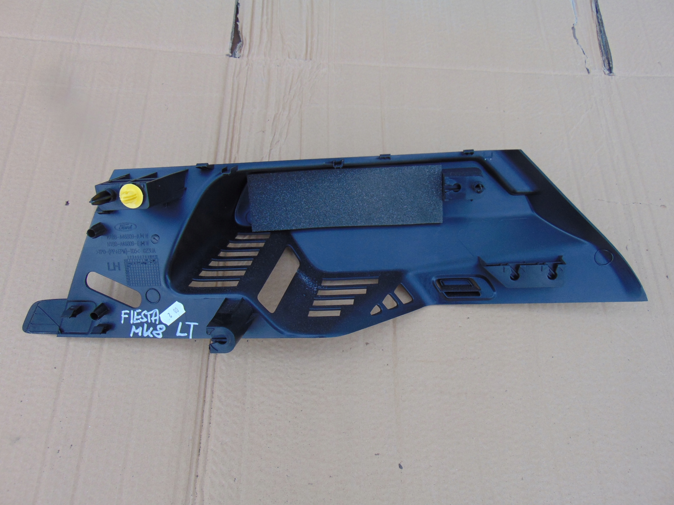 OSŁONA SŁUPKA WEWNĘTRZNA LEWA FORD FIESTA MK8 Wersja Europejska