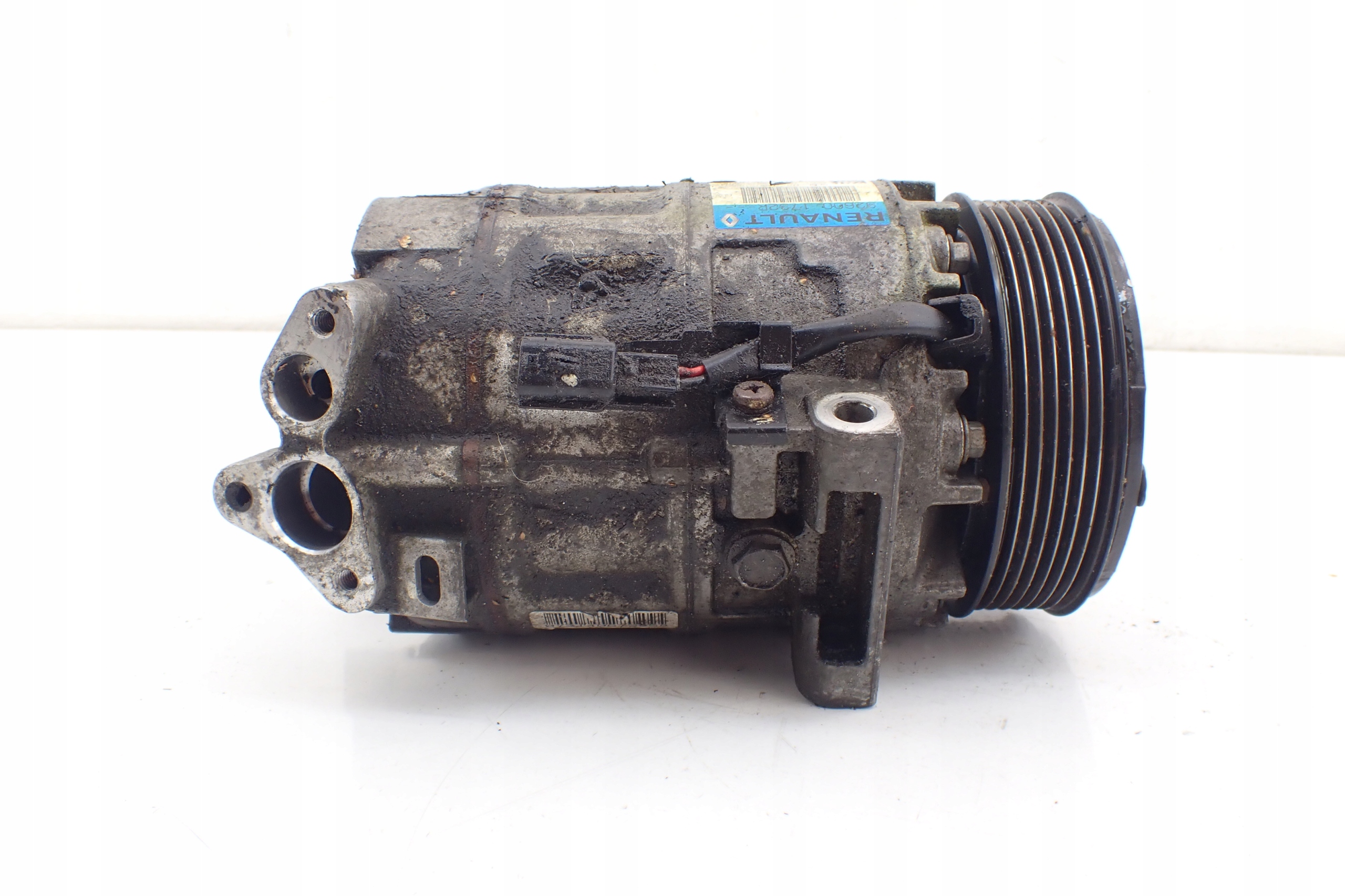 renault TRAFIC III компрессор кондиционера 926001732R