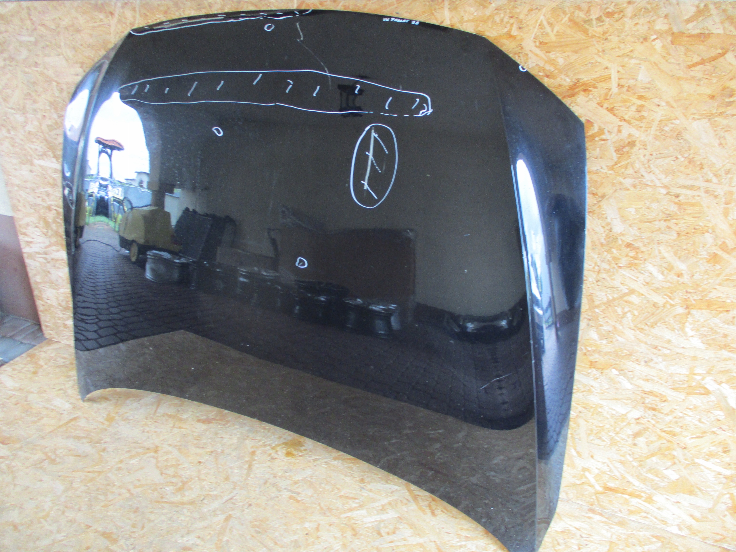 CAPOT VW PASSAT B8 3G0