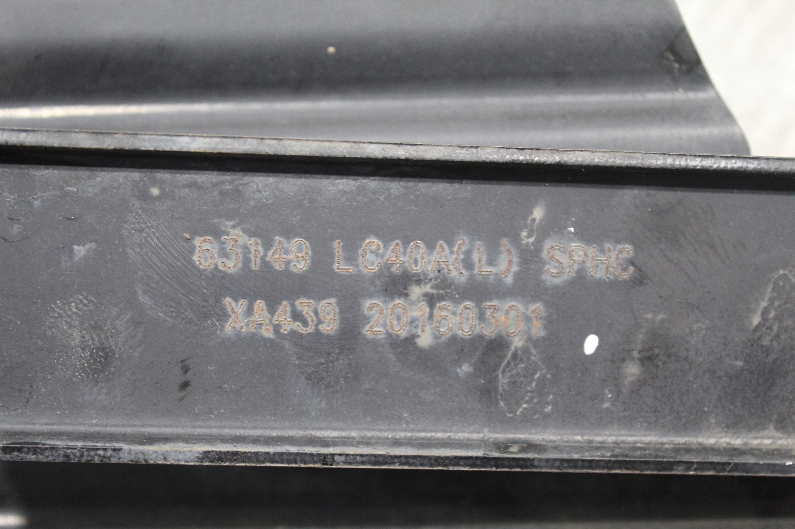 console wheels left NISSAN NT500 63149LC40A