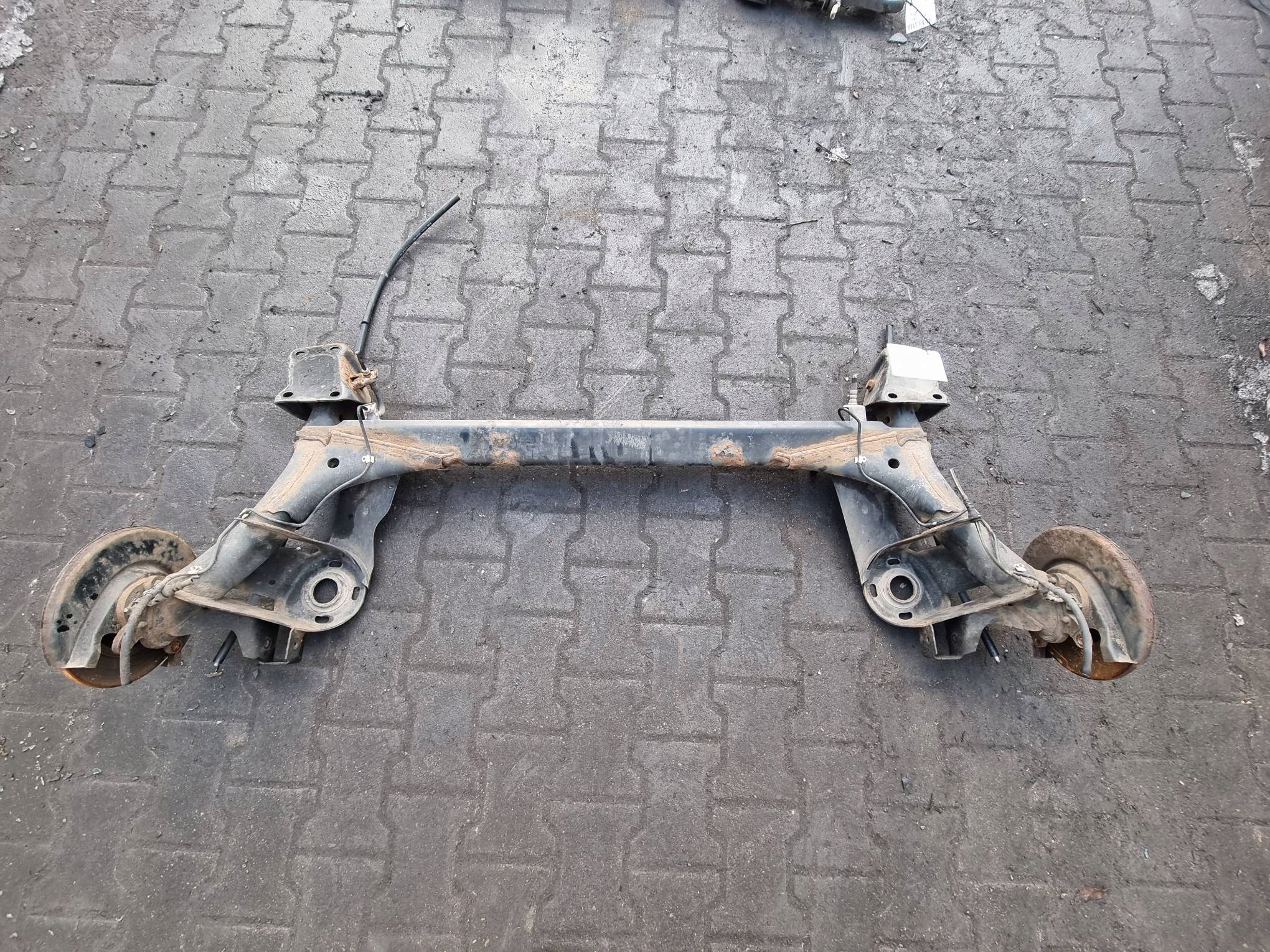 träger / Achsträger heck SKODA RAPID SPACEBACK