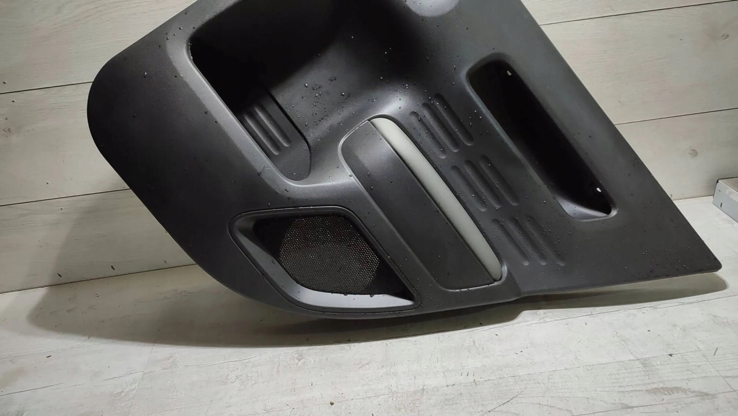 Citroen C4 Cactus 2018 rear part side right side upholstery door