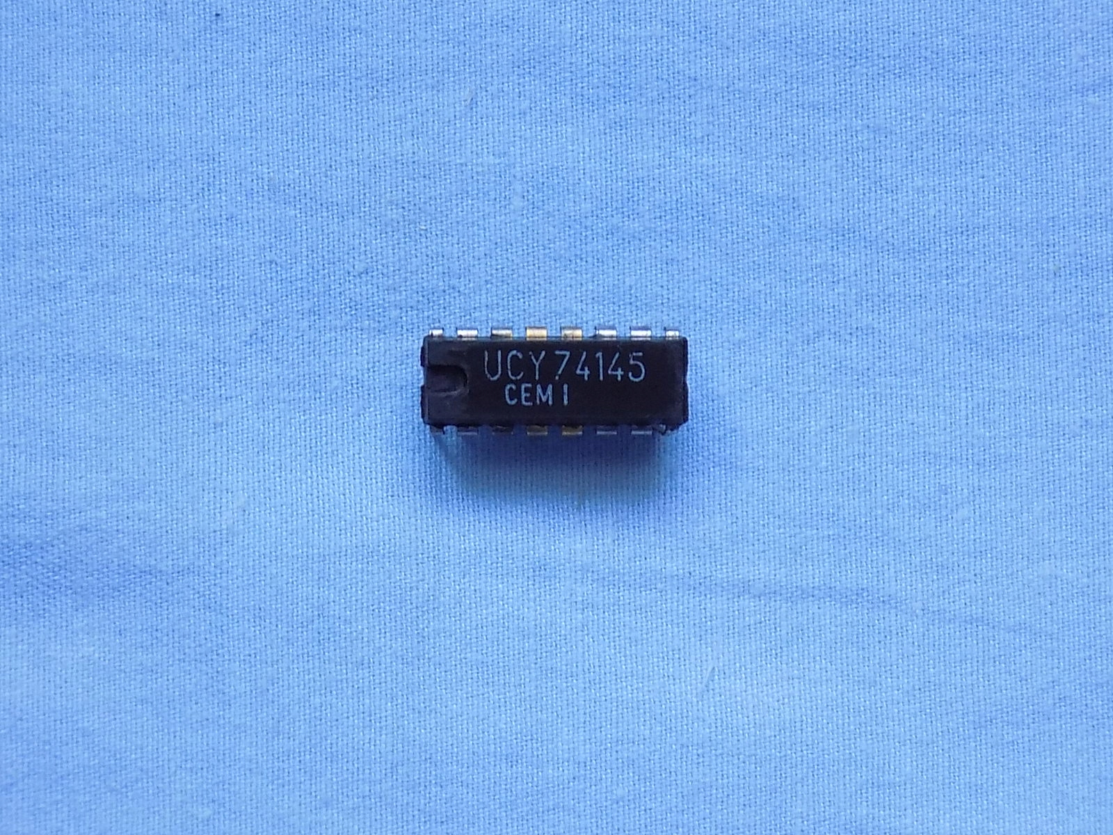 UKŁAD SCALONY UCY 74145 (CEMI)