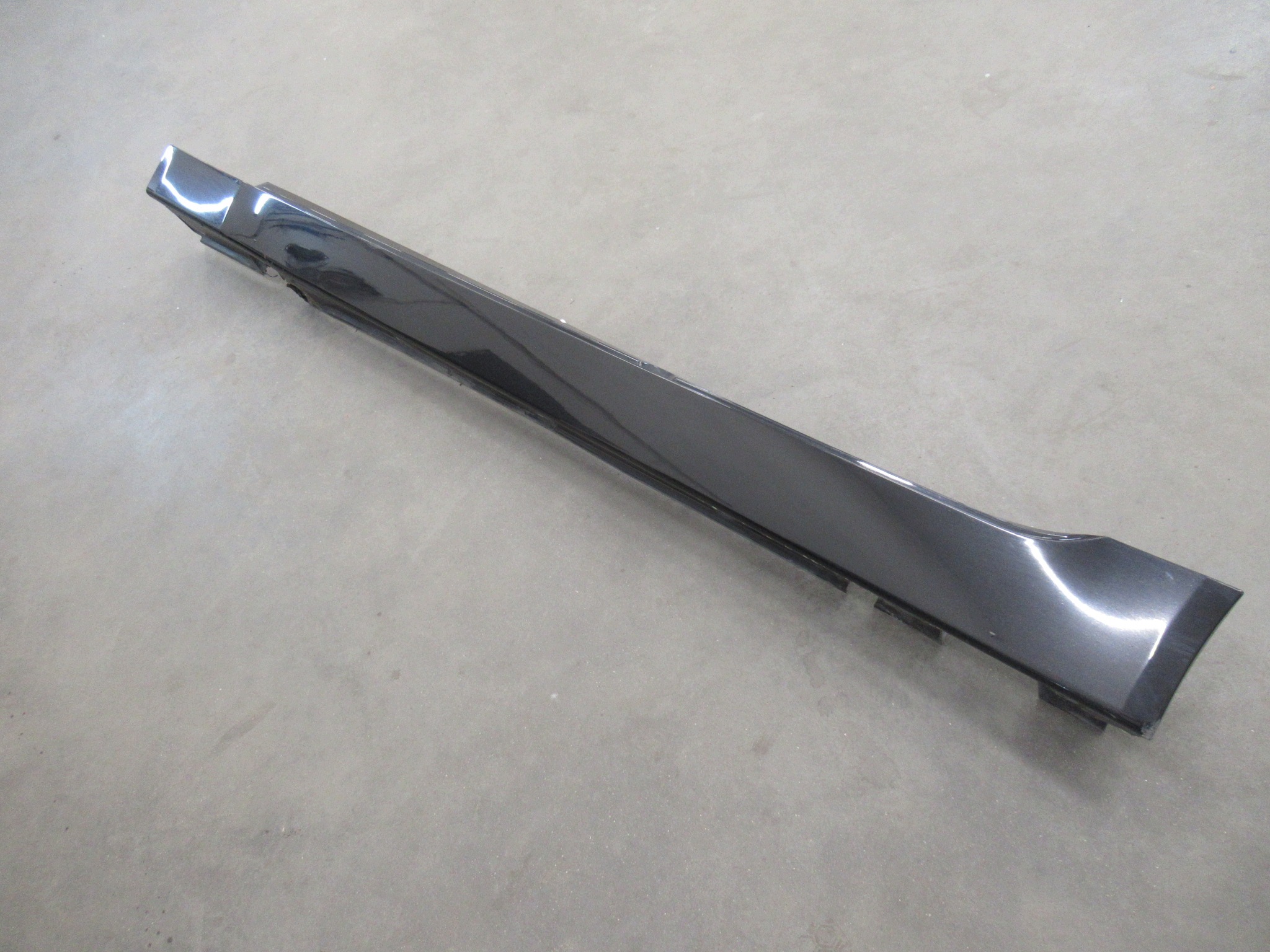 moulding threshold left BMW e60 e61 sedan KOMBI 475 Blacksapphire