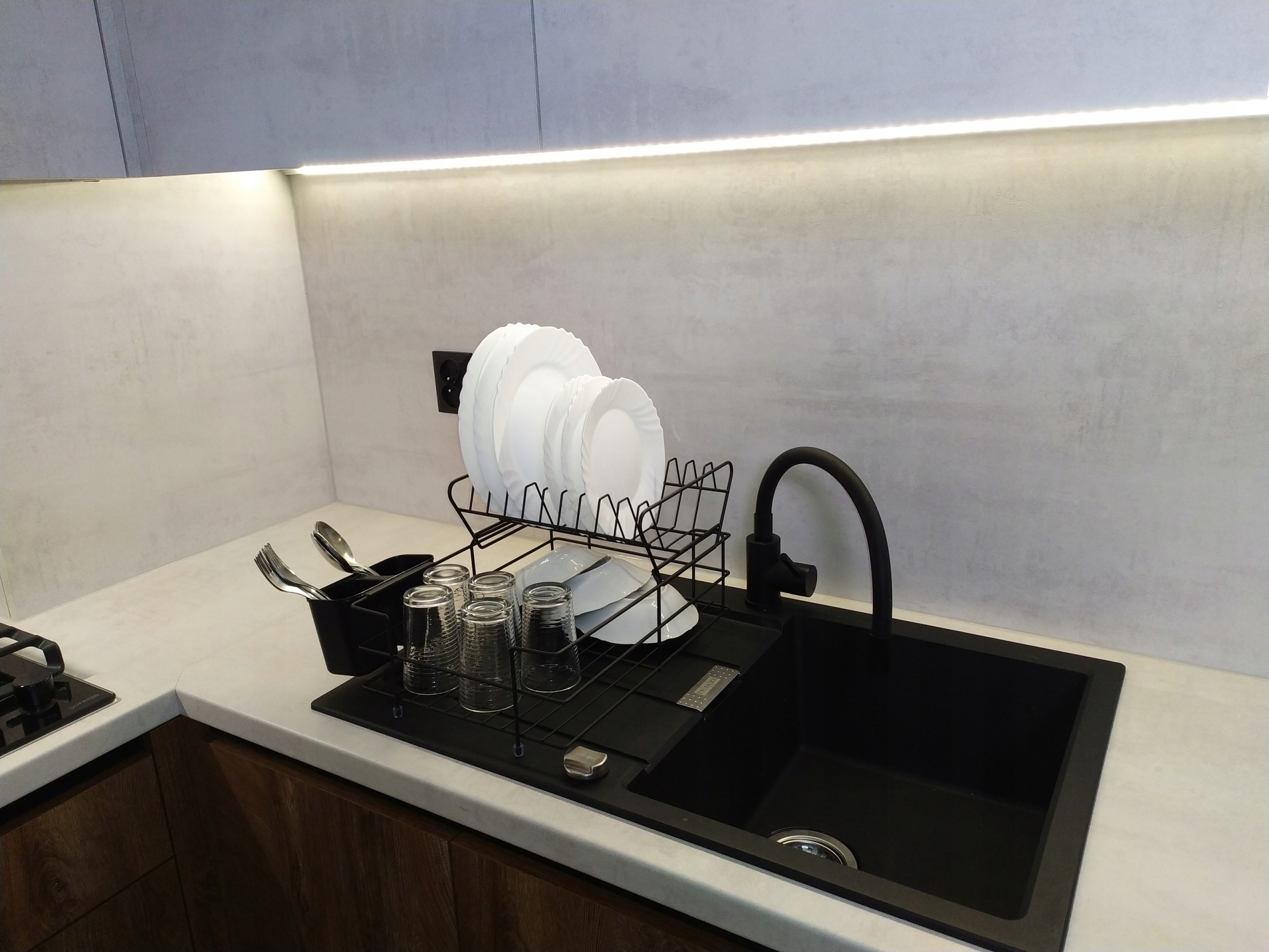 DWUPOZIOMOWA SUSZARKA DO NACZYŃ CZARNA DUŻA Z TACĄ Stan opakowania oryginalne