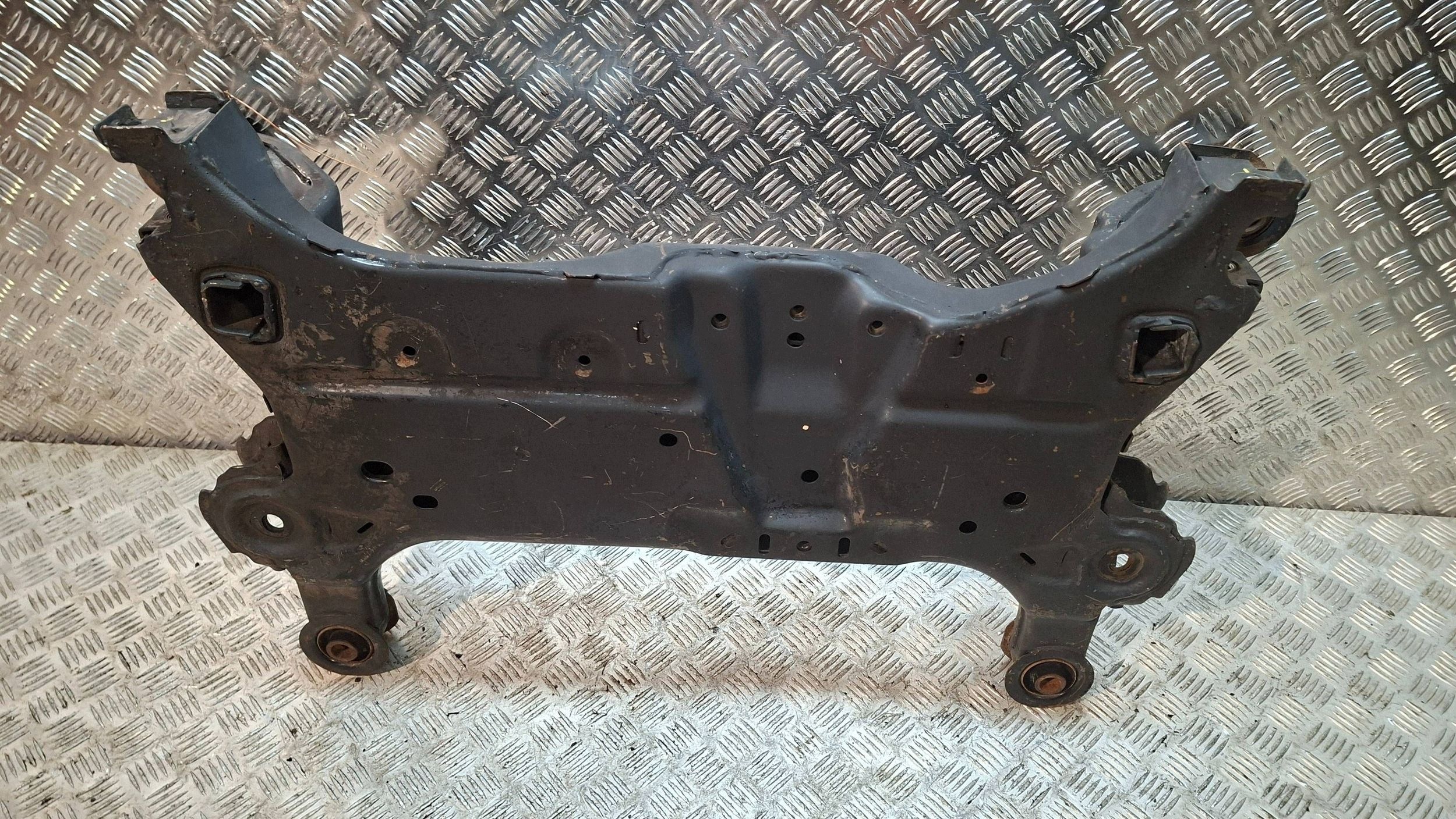 axle beam front FIAT FREEMONT 2.0 JTD 4X4 2011