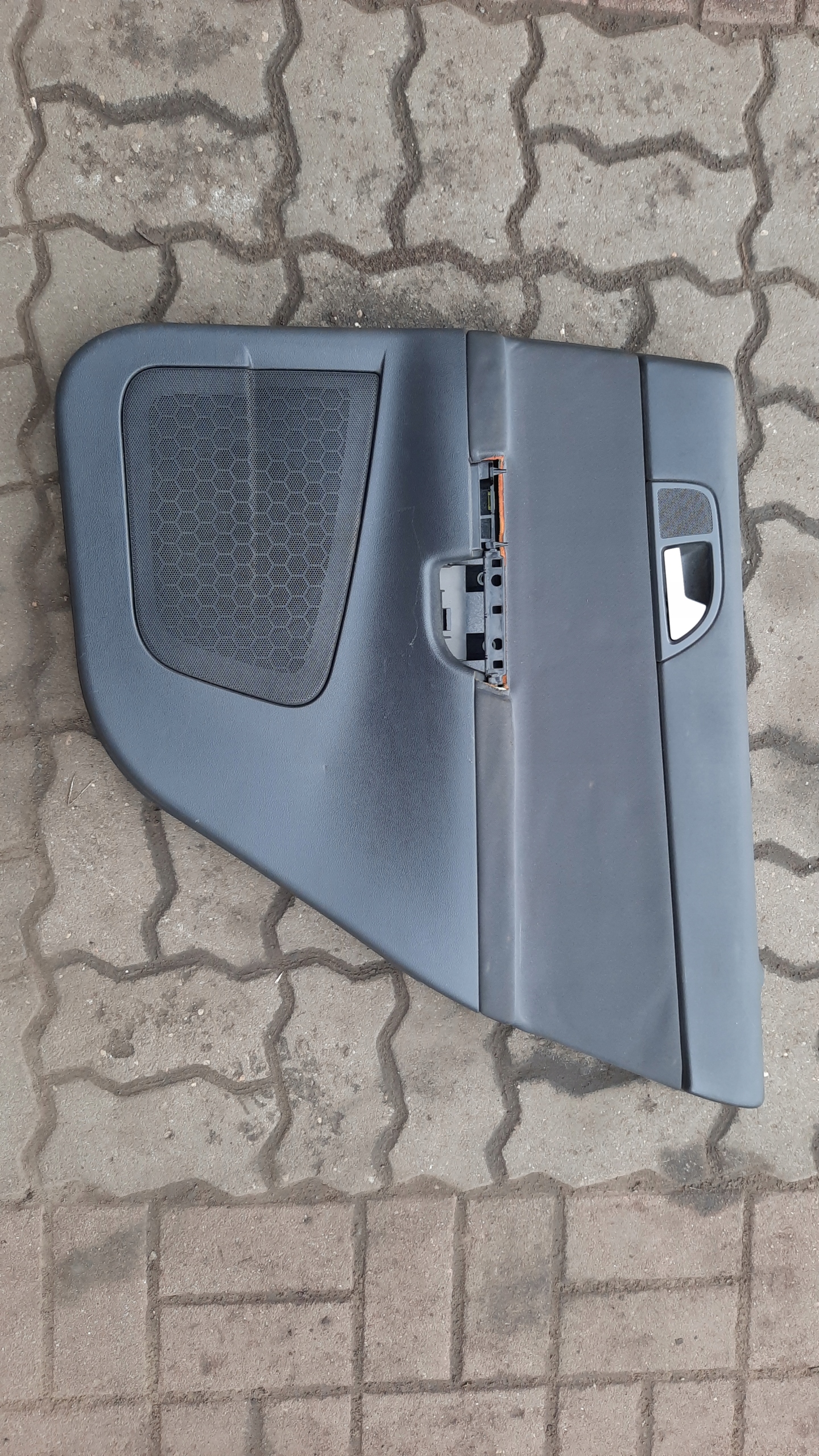 TAPICZERKA ДВЕРИ ПРАВЫЙ ЗАД. VOLVO S40 II V50 04-12r