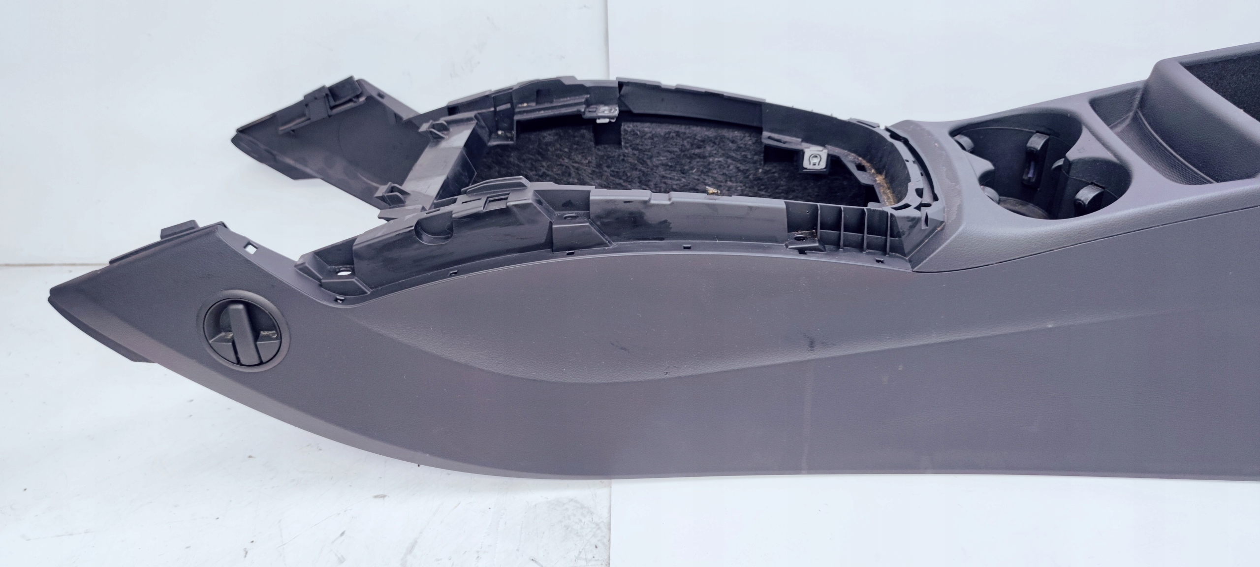 TUNEL ŚRODKOWY AUDI Q5 8R 8R0863242A Numer katalogowy części 8R0863242A