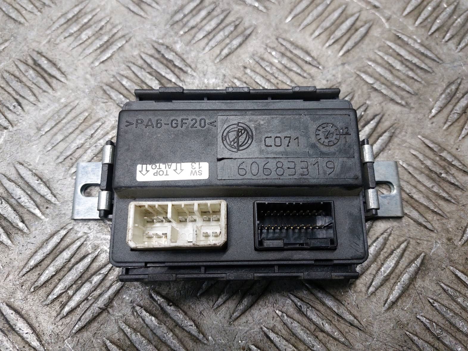 module control unit door left front ALFA ROMEO GT and 60683319