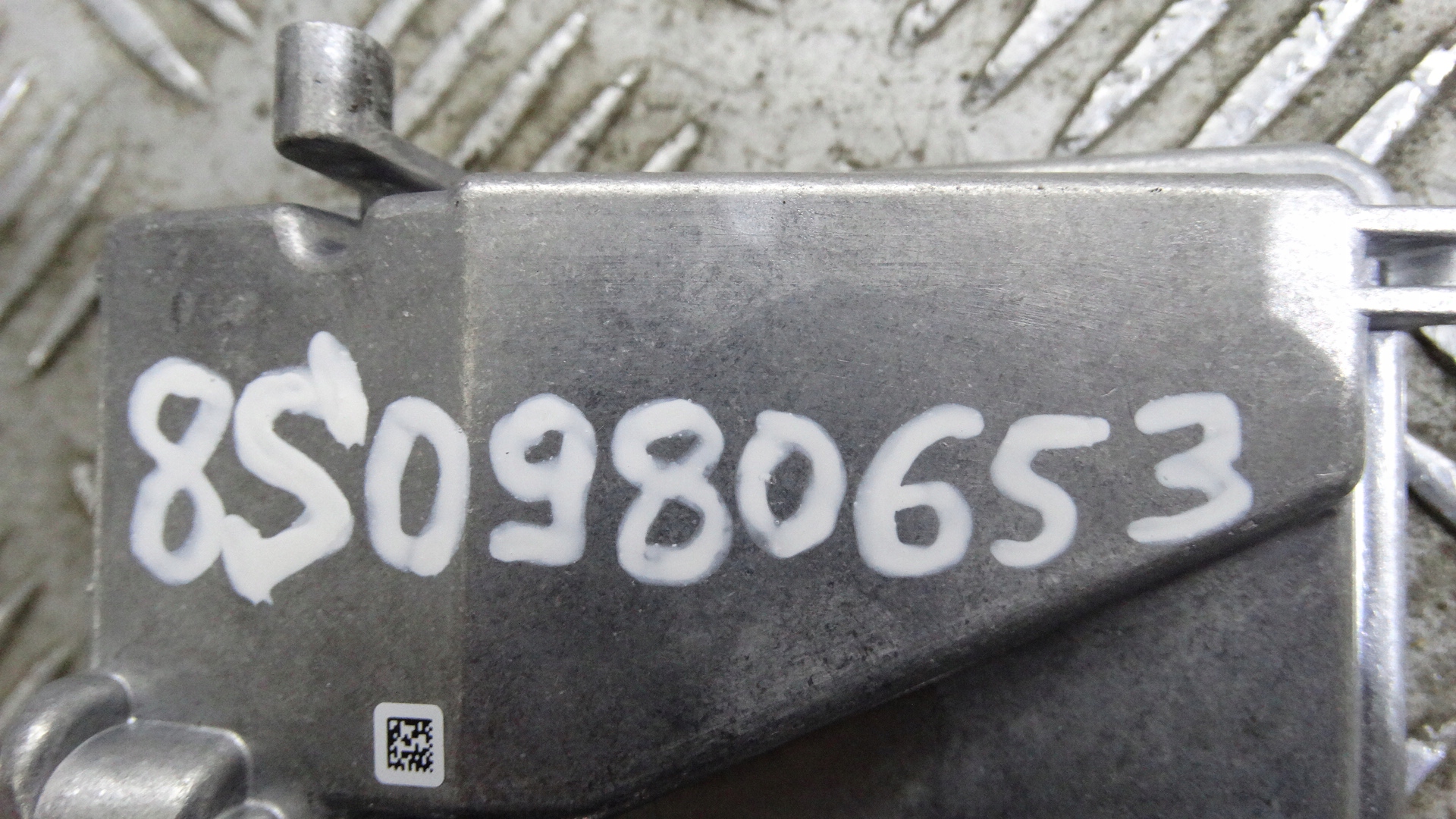 IDEALNA KAMERA ASYSTENT changes supports AUDI TT 8S0 1