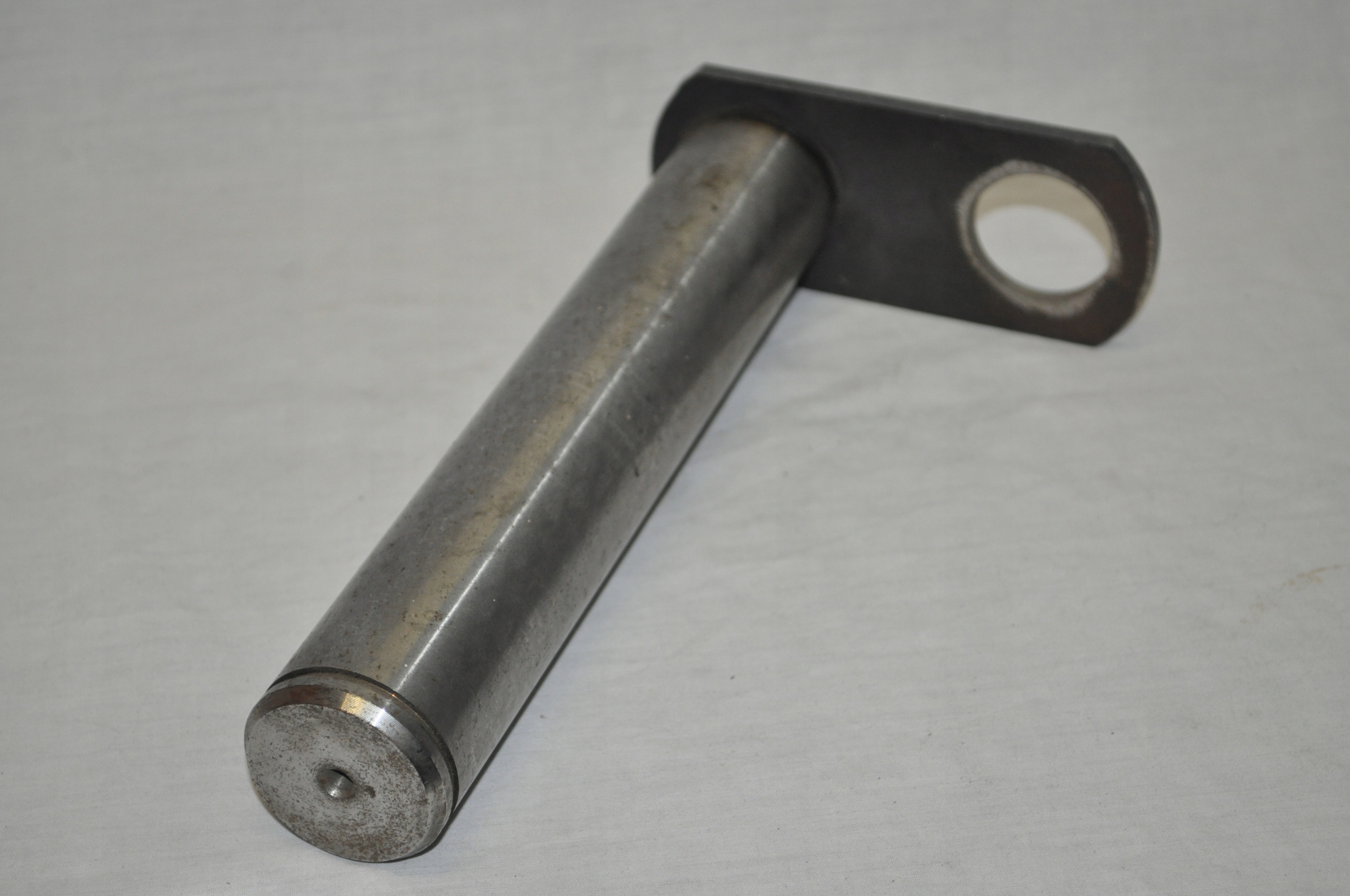 9r4494 SWORZEŃ RAMIENIA PRZEDNIEGO CAT