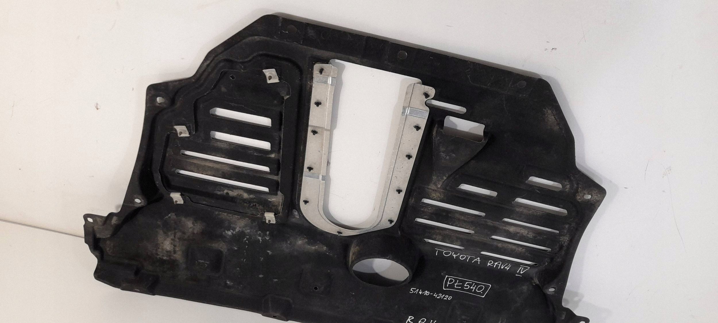 Toyota RAV 4 XA40 cover below engine 5141042120 (PL540)