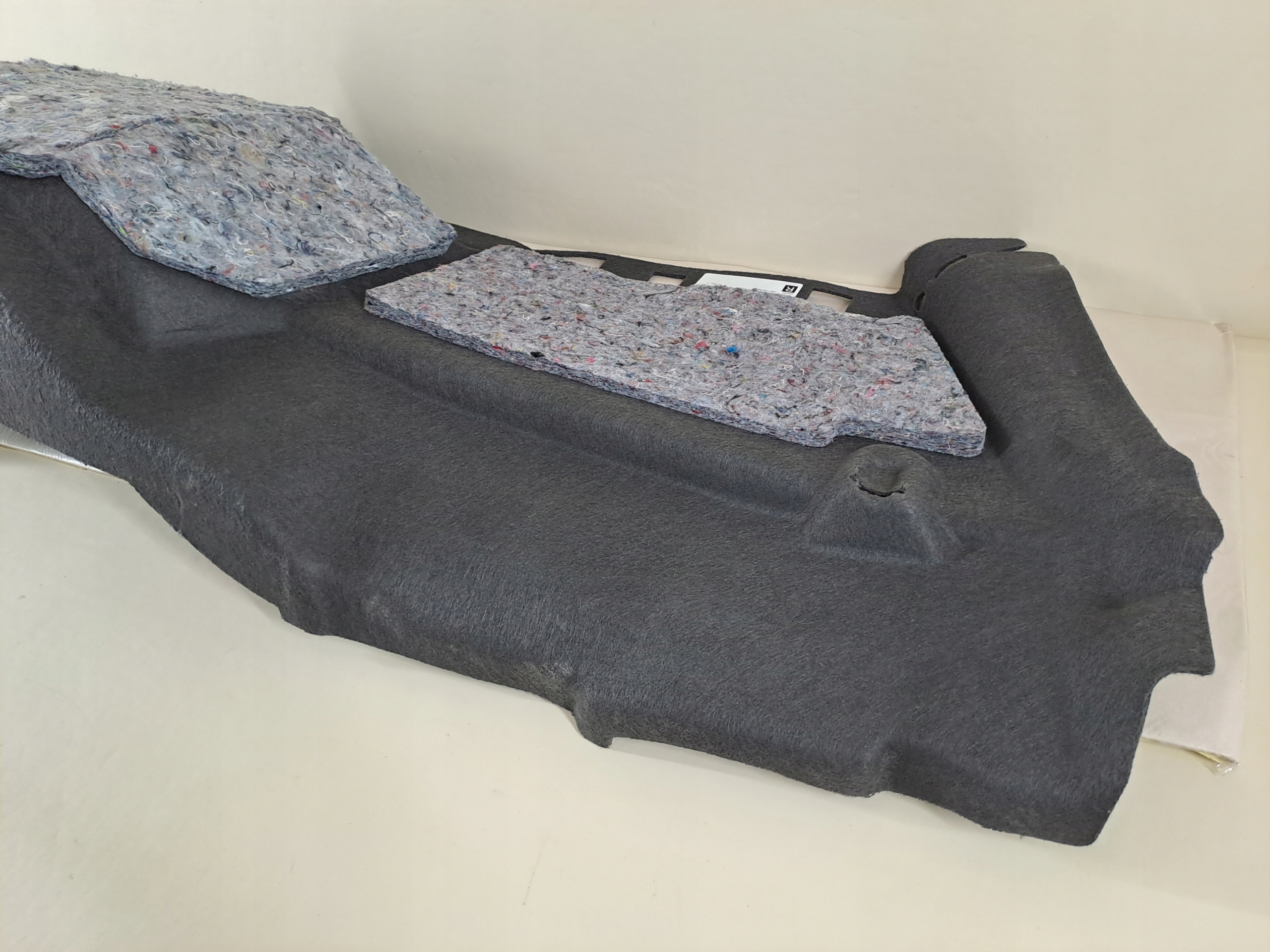 boot upholstery right LIFTBACK FORD MONDEO V MK5 17r