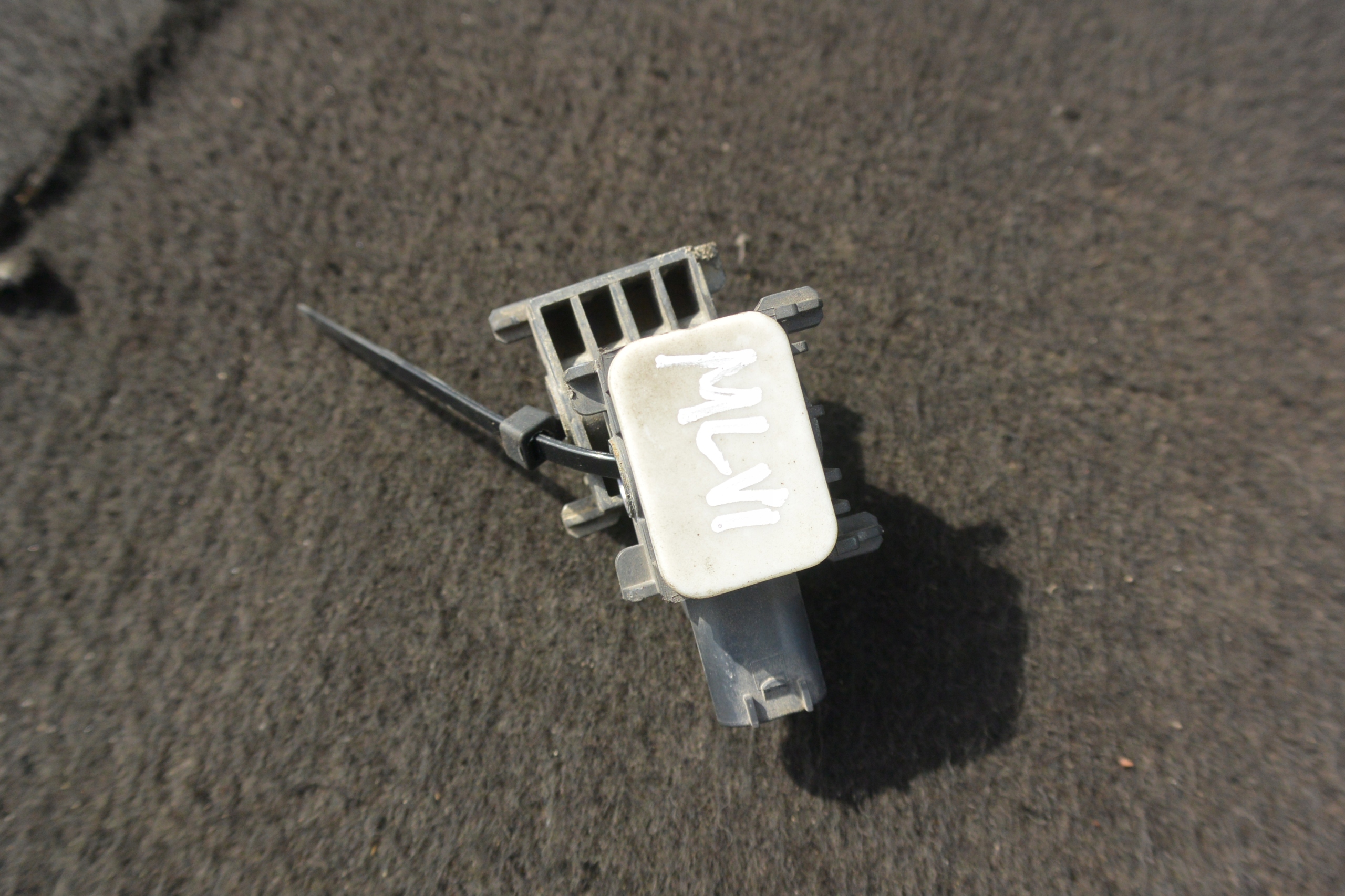 CRASHSENSOR DRUCKSENSOR KOMPLET MERCEDES GL X164 ML W164 R-KLASA W251
