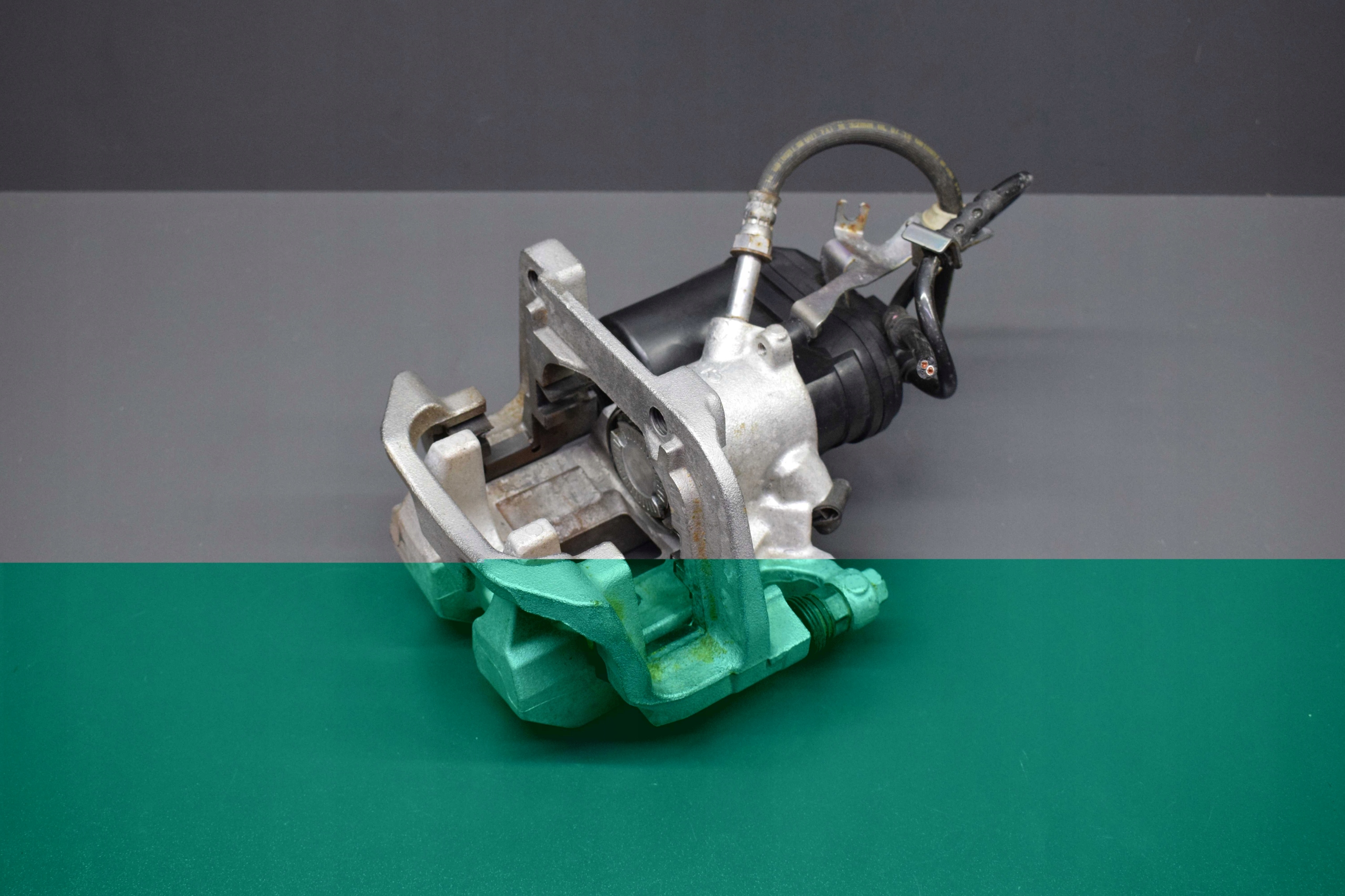caliper pressure plate right rear part TOYOTA SUPRA