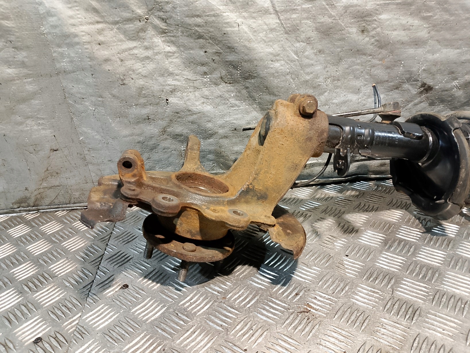 McPherson left shock absorber + spring + swing FORD FOCUS MK3 1.6 TDCI