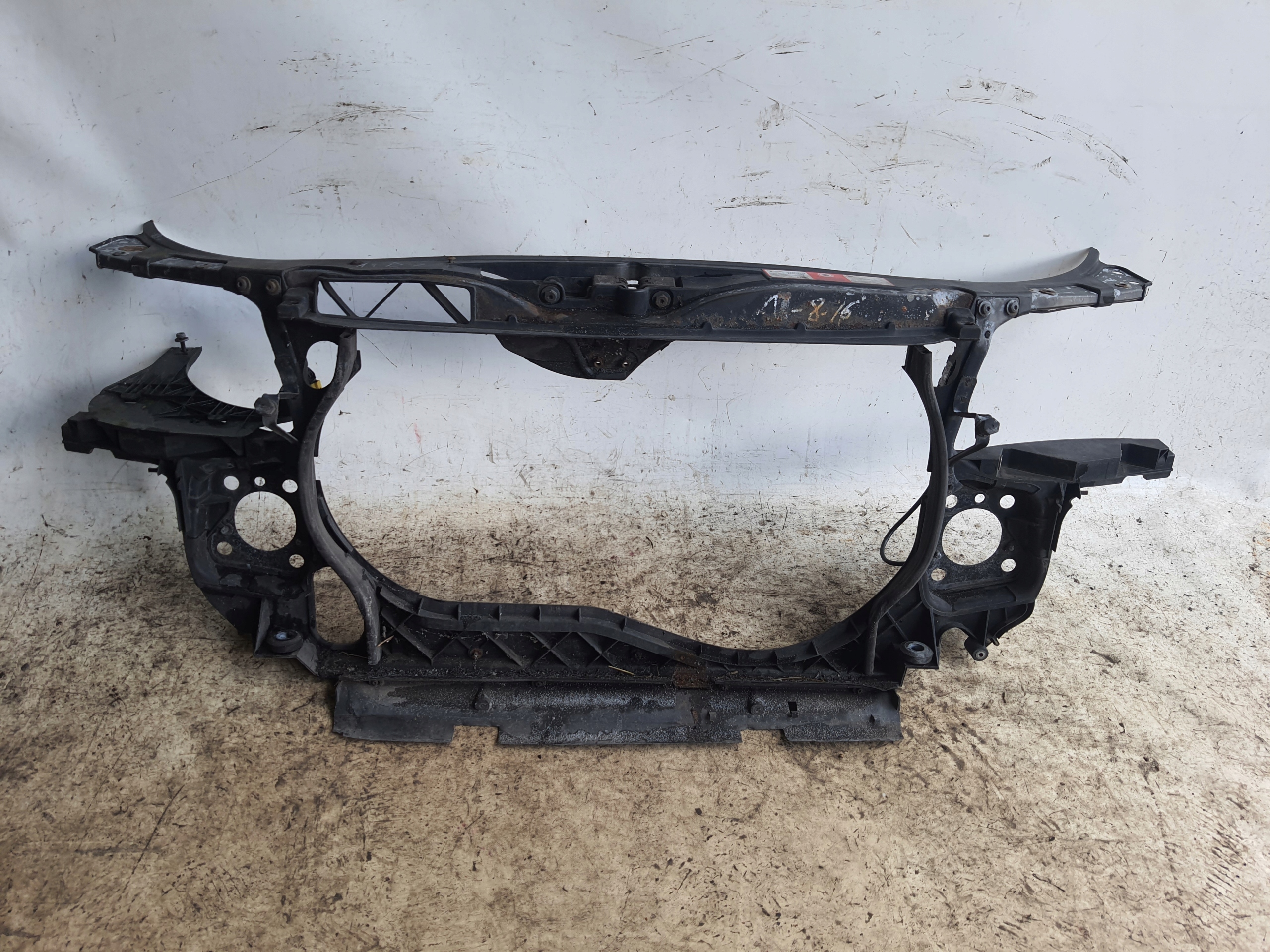 AUDI A4 B6 01-05 support panel for radiators
