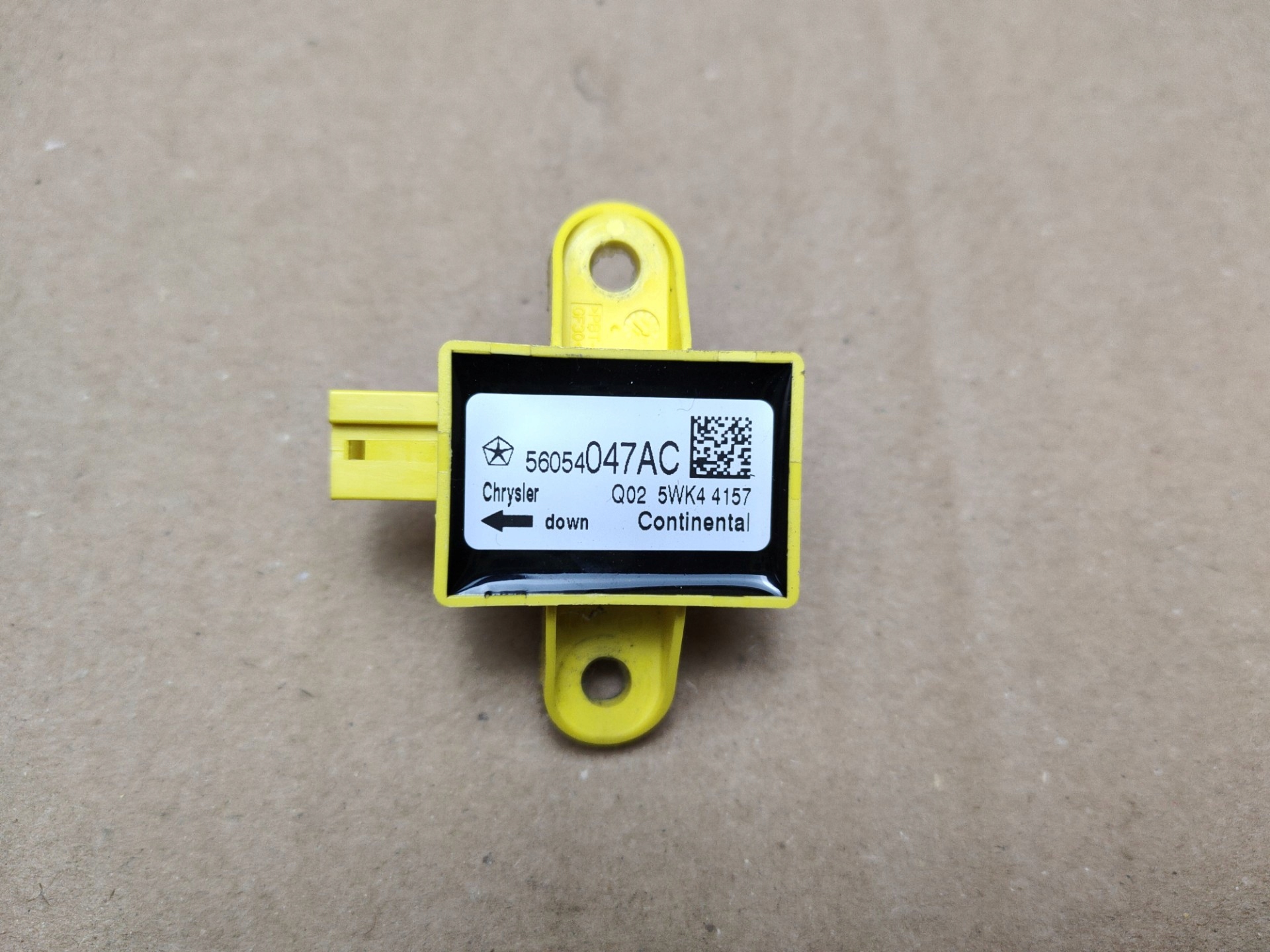 Crashsensor Drucksensor Chrysler Town and Country 5 facelift 2012 56054047AC