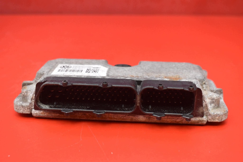 control unit computer of the engine 03C906024BD VW GOLF 6 VI 1.4 16V 80 KM 08-15