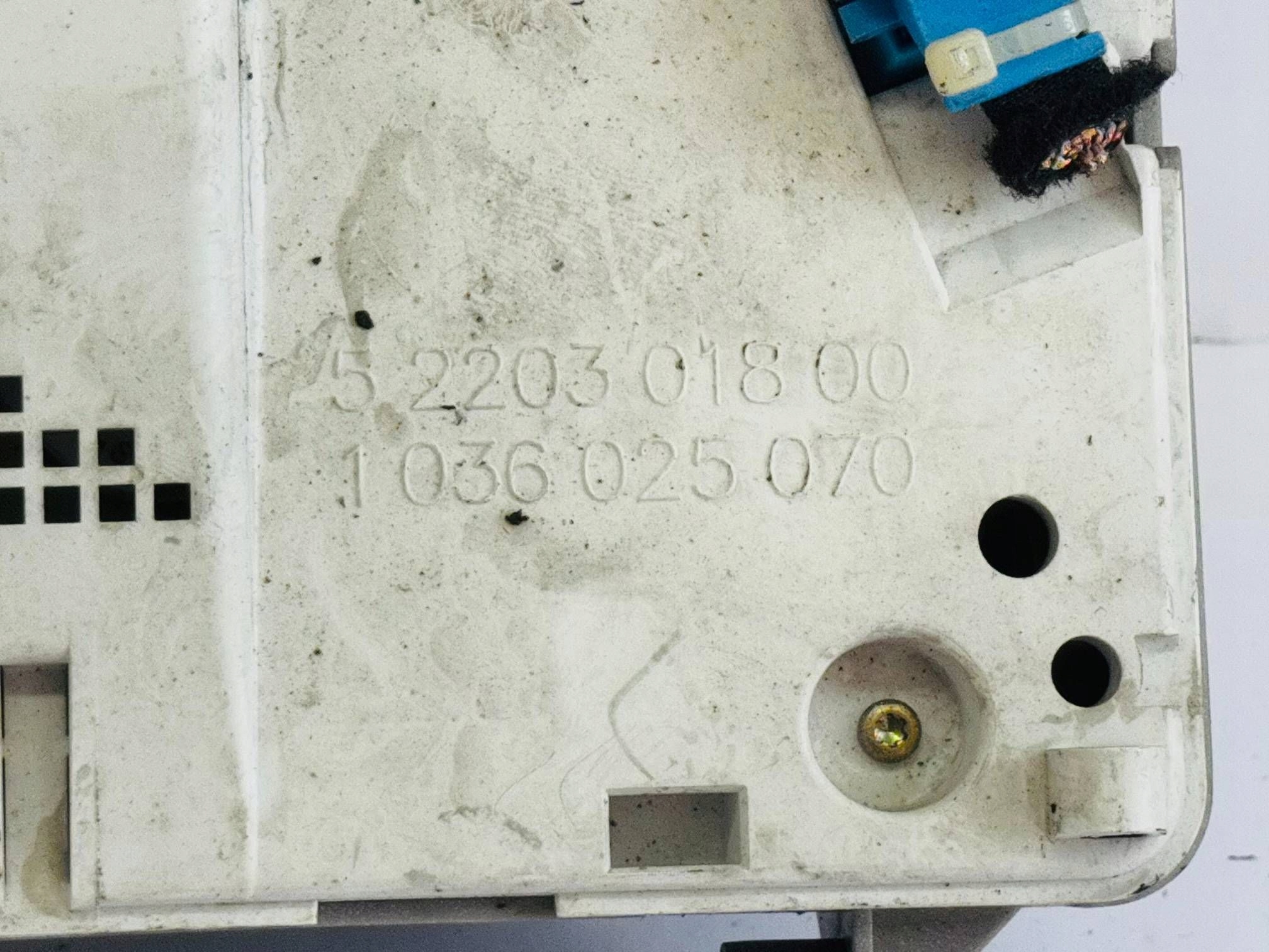 Volkswagen Lupo dials / Predkosciomierz 5220301800