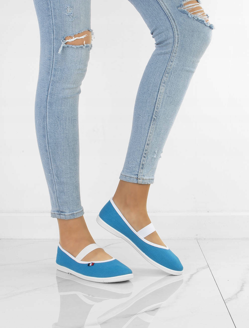 NIEBIESKIE TENISÓWKI CZESZKI 40 Oryginalne opakowanie producenta pudełko