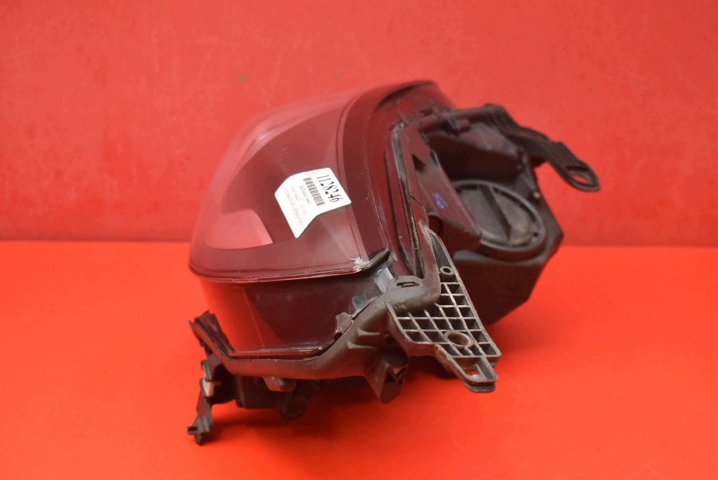 REFLEKTOR Gauche Feux phare Avant Lentille EU 39158005 OPEL ASTRA 5 V K 15-20