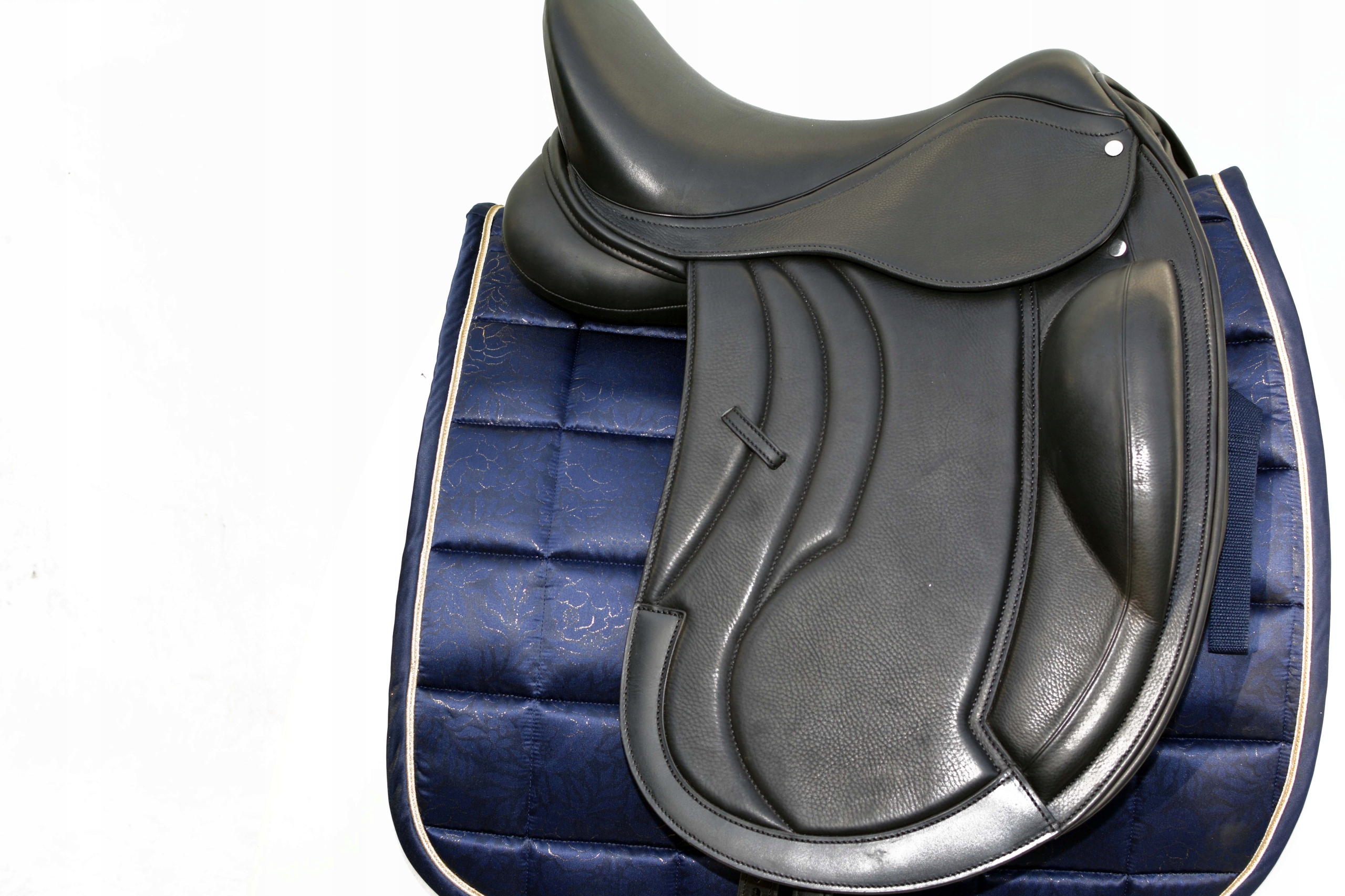 Siodło Ujeżdżeniowe Z Wymienym Łękiem 17,5C