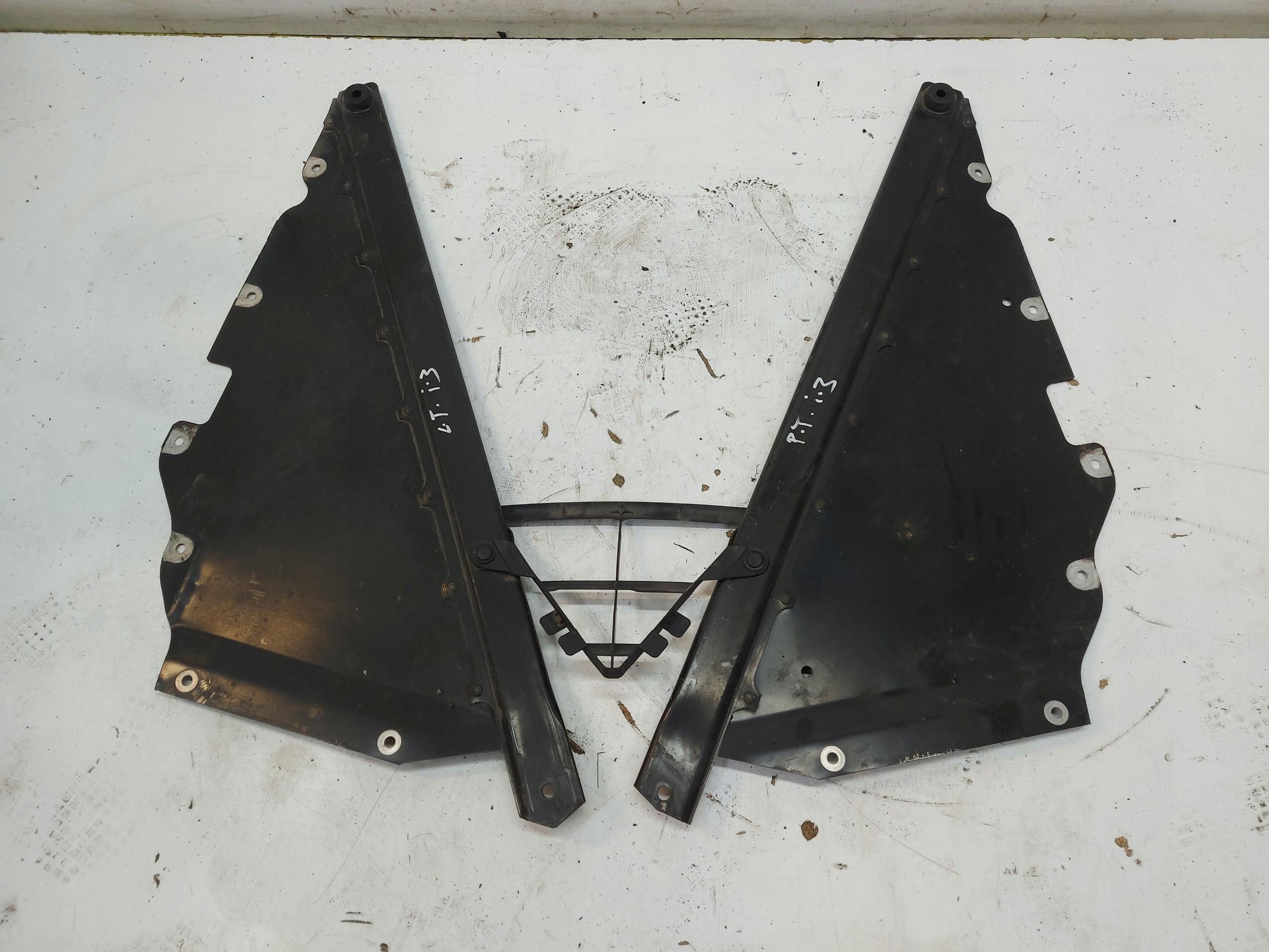 BMW i3 i01 REX Blende Abdeckung Unterfahrschutz heck 7380944