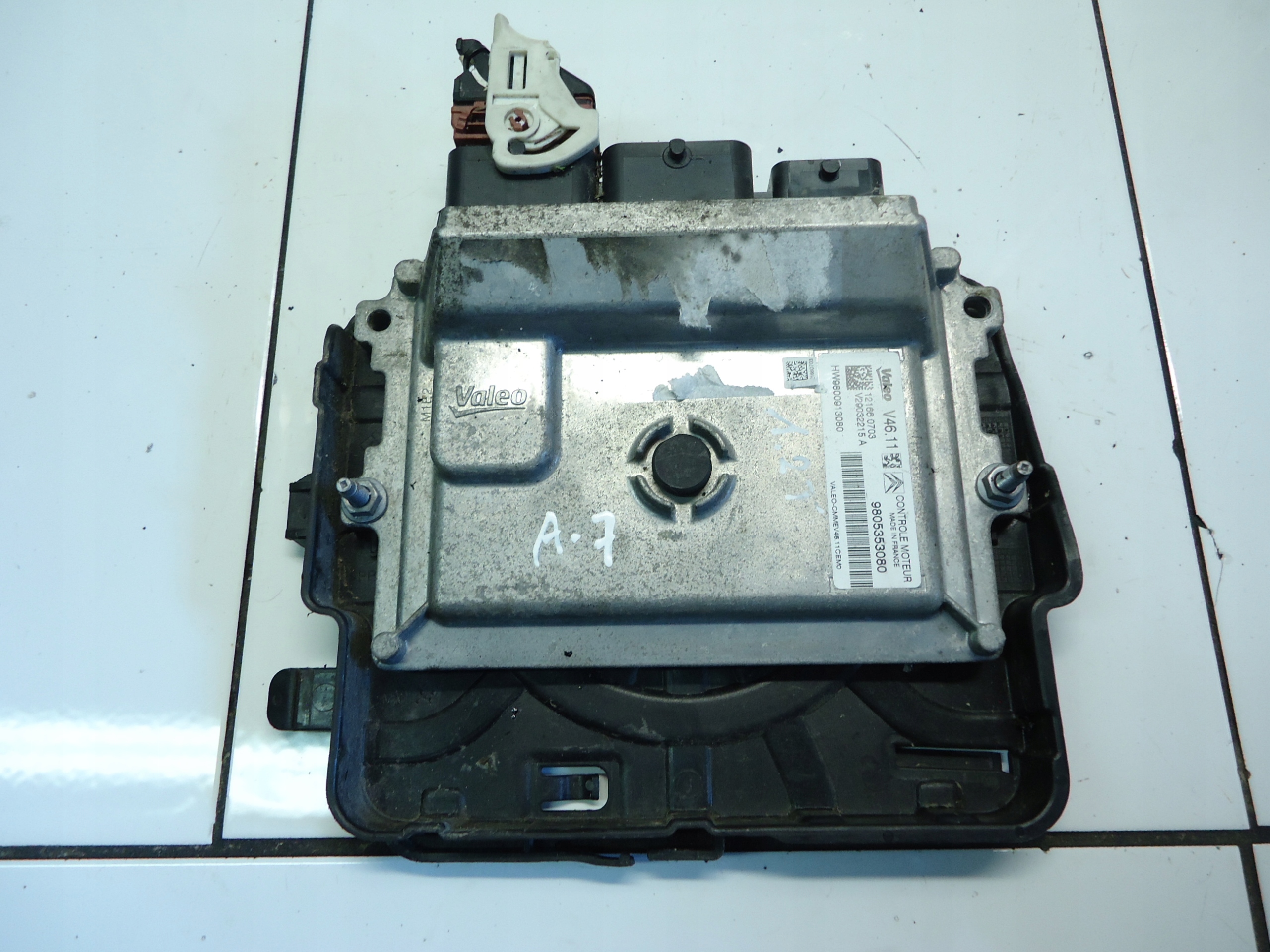 PEUGEOT 208 1.2 VTI computer Motore 9805353080