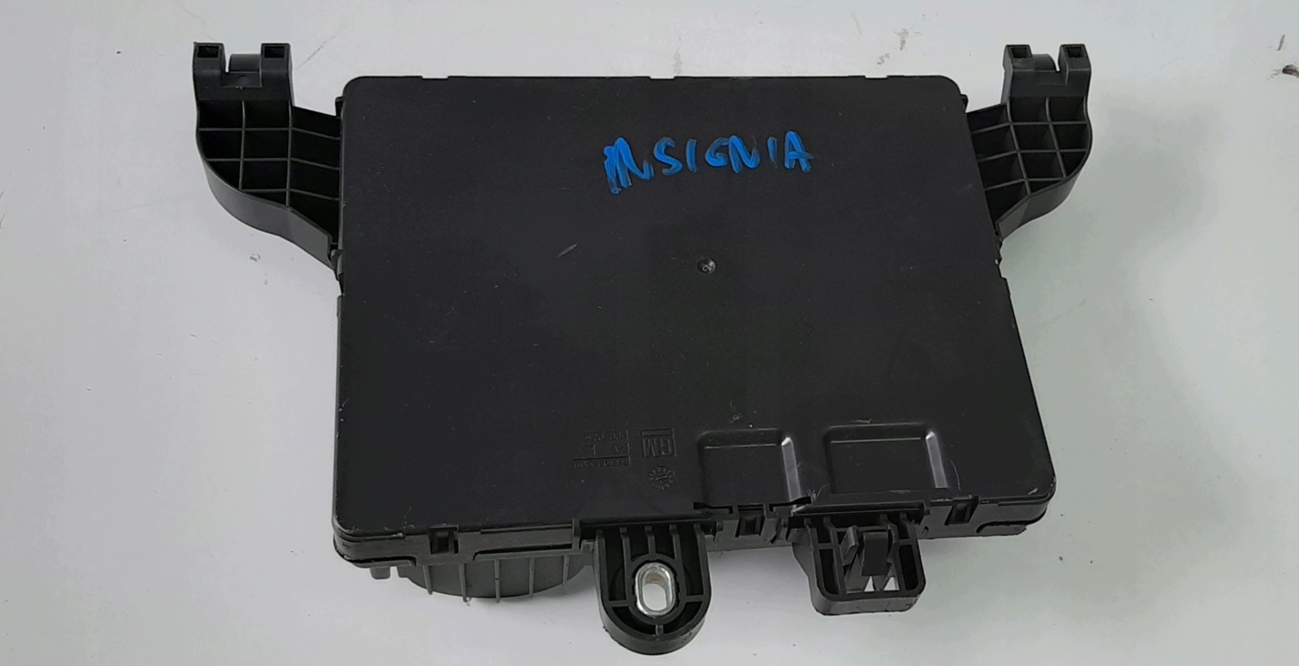 OPEL INSIGNIA A 08- Module BCM BSI Module fusibles 13277321