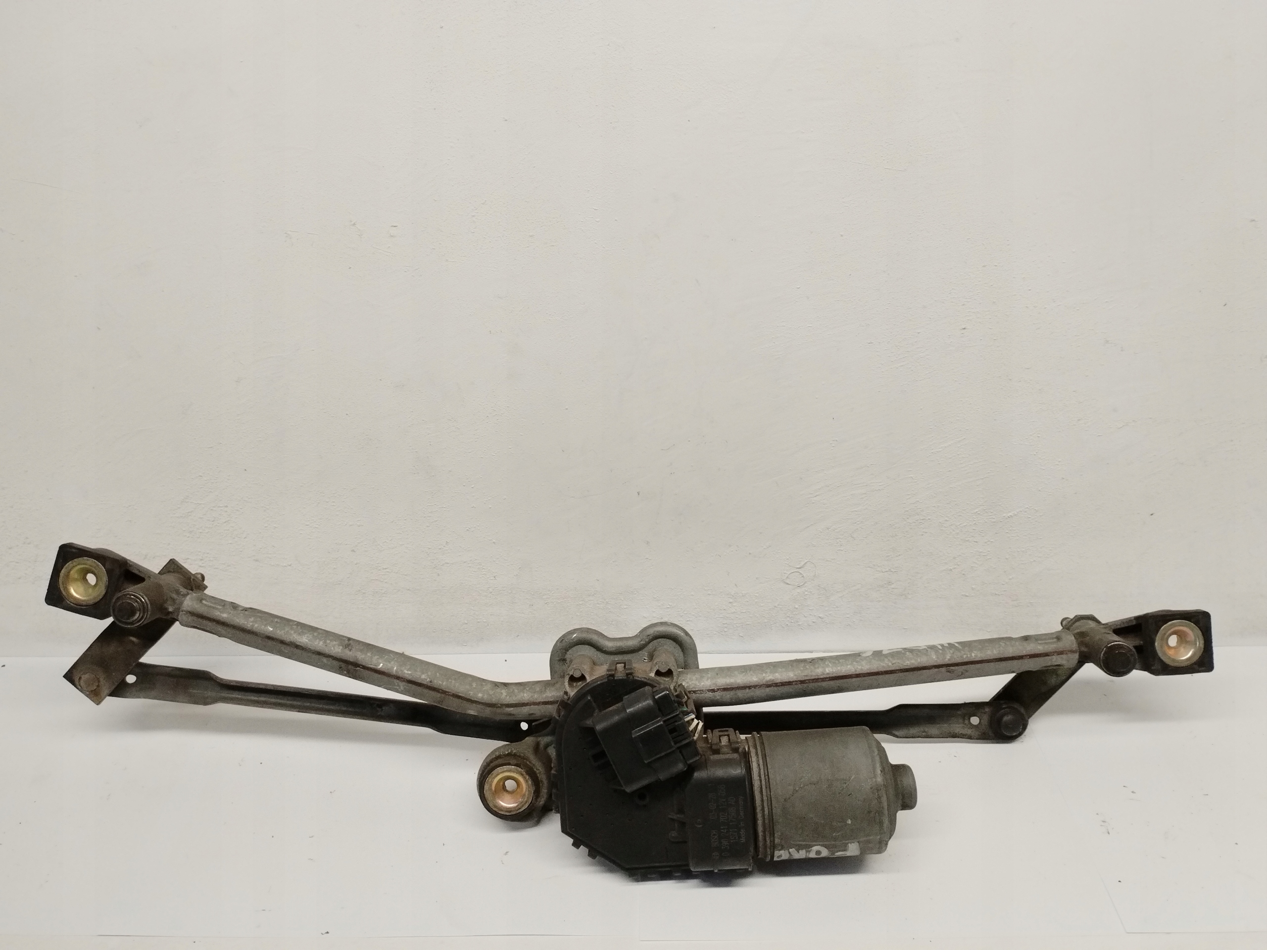 Wischergestänge przednich Ford 1S7117508AD