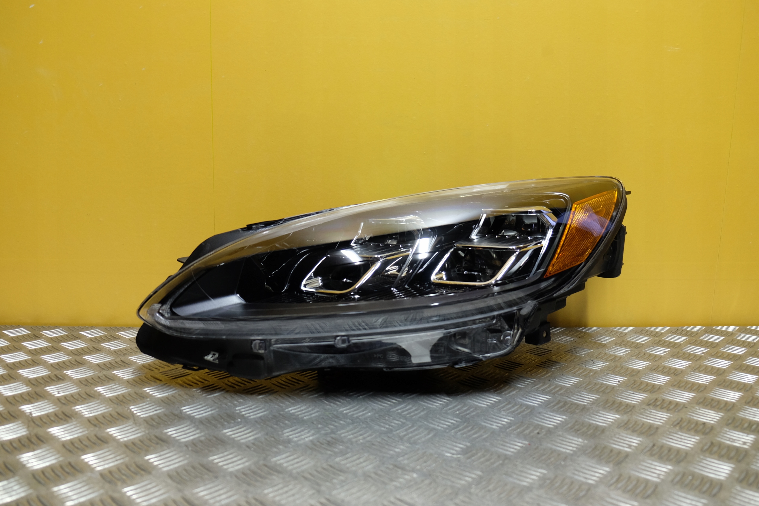 eko　1207 FORD ESCAPE 2020 2021- REFLEKTOR LAMPA FULL LED LEWA USA za