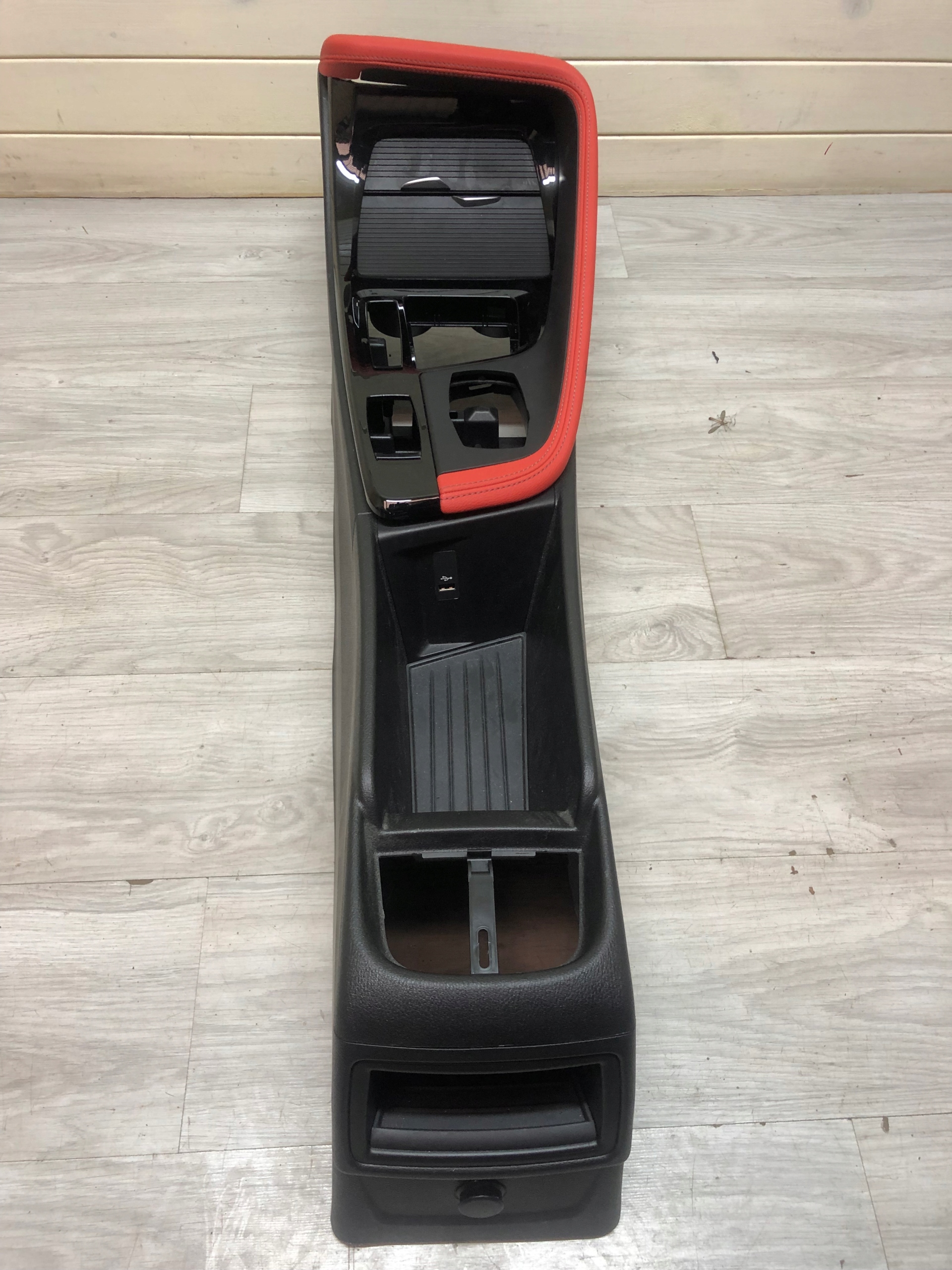 BMW X1 F48 X2 F39 TUNEL mitte