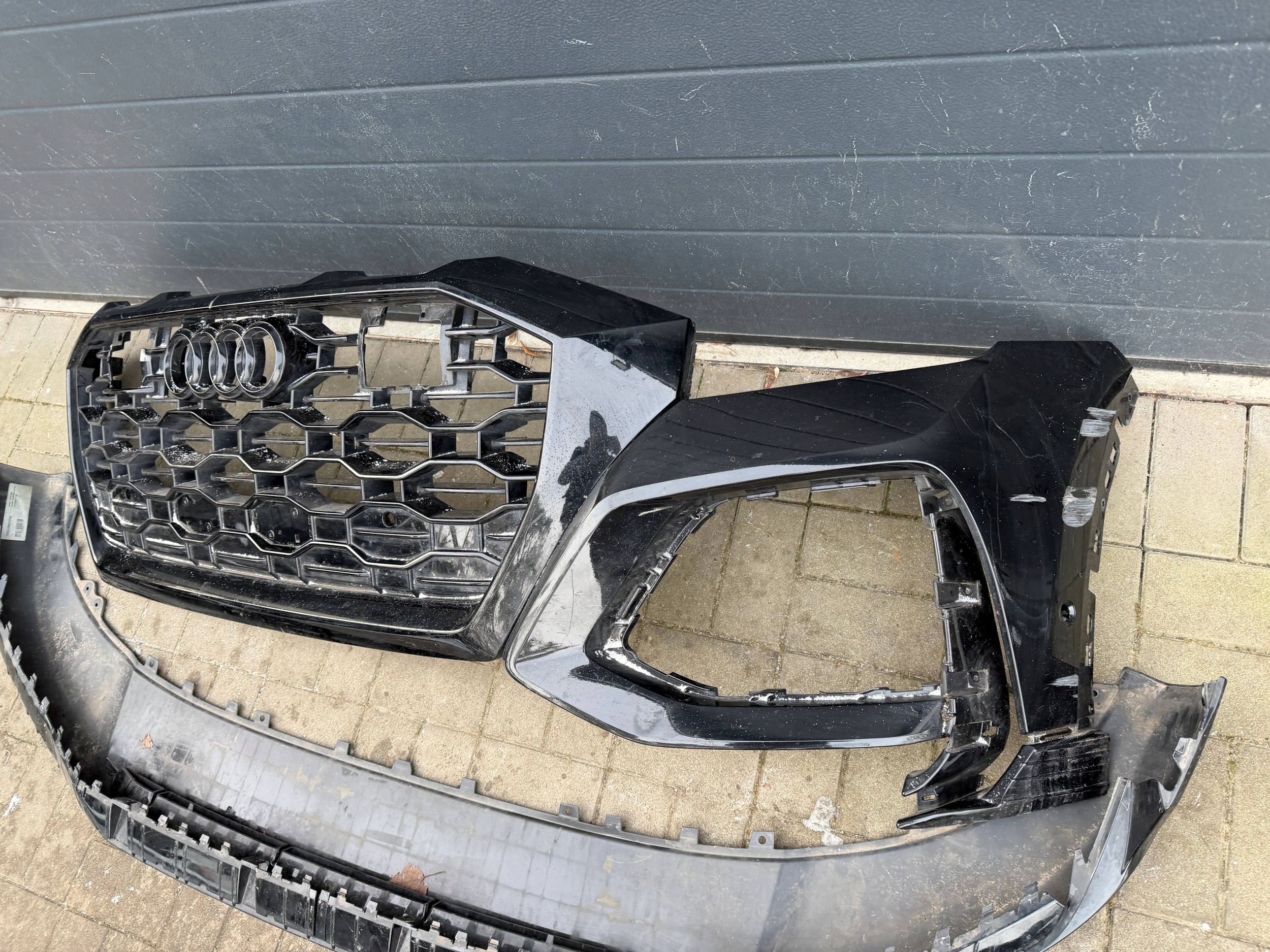 Audi RS Q8 Lift 23- bumper front front grill