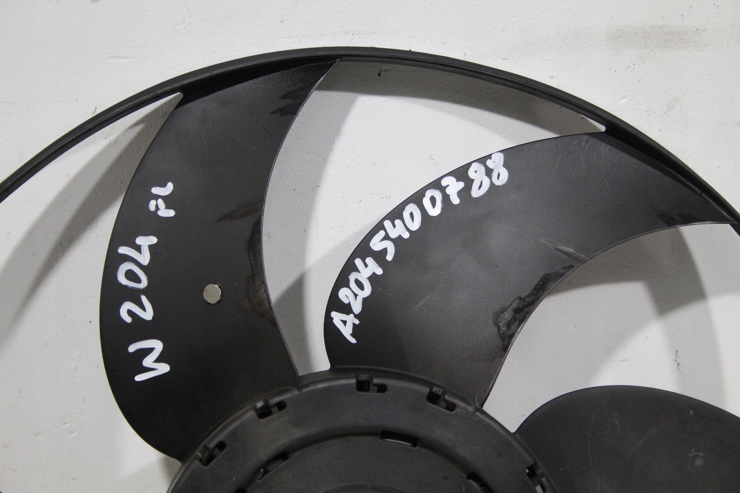 ventilátor chladiče C-KLASA W204 LIFT A2045400788